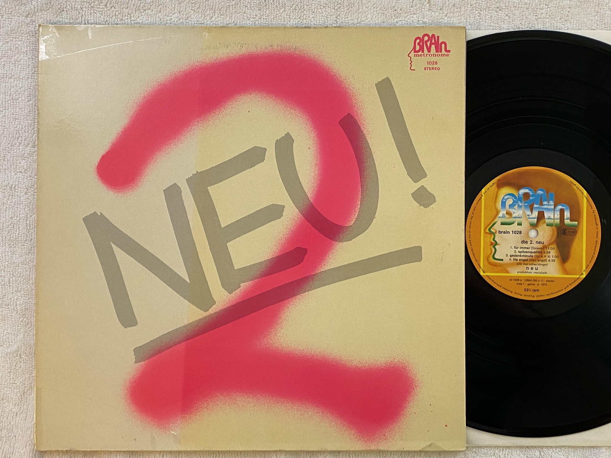 Omslagsbild för skivan NEU die 2 neu LP re -73/77 Ger BRAIN 1028 *** KRAUT CLASSIC ***