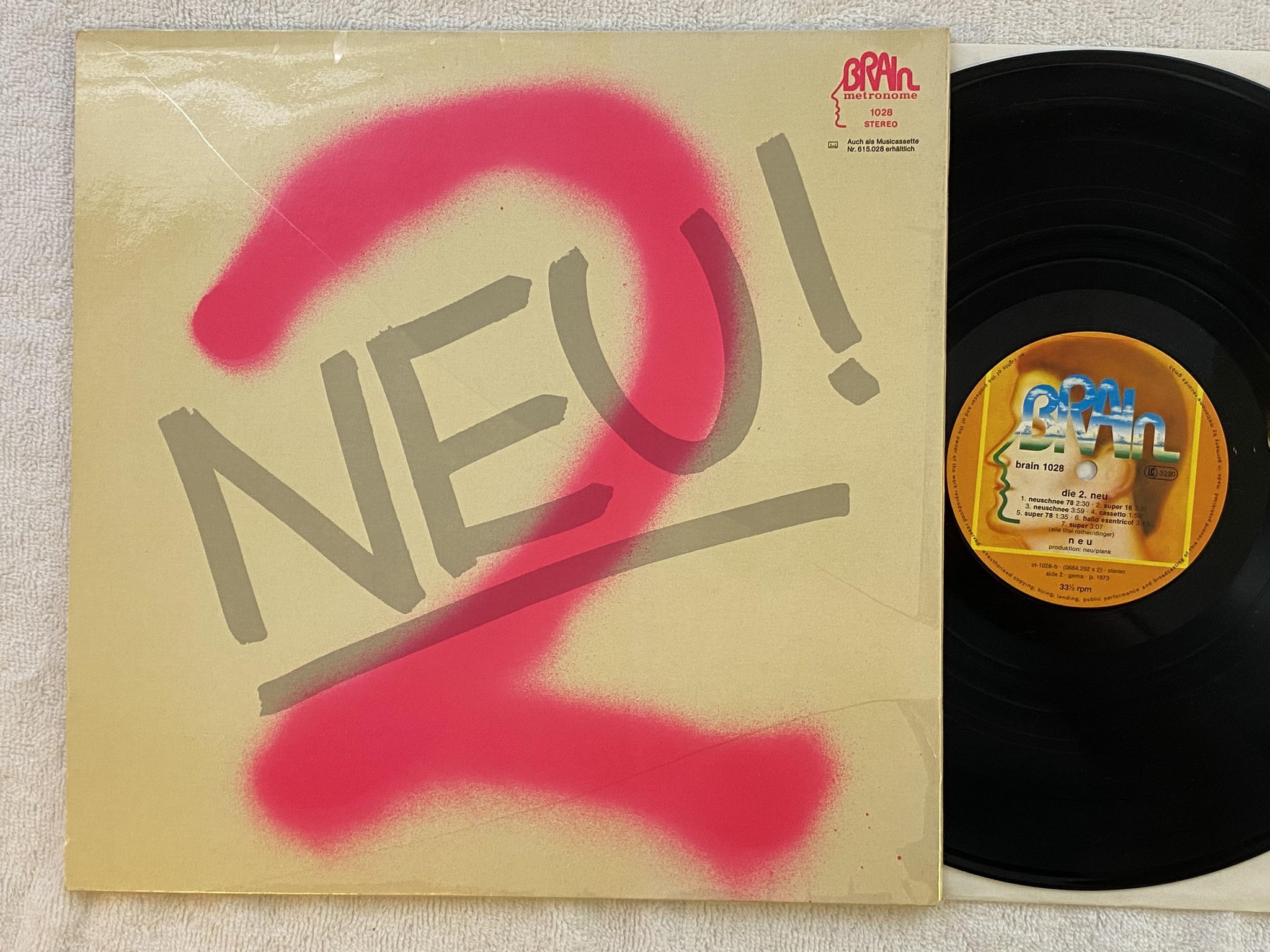 Omslagsbild för skivan NEU die 2 neu LP re -73/77 Ger BRAIN 1028 *** KRAUT CLASSIC ***