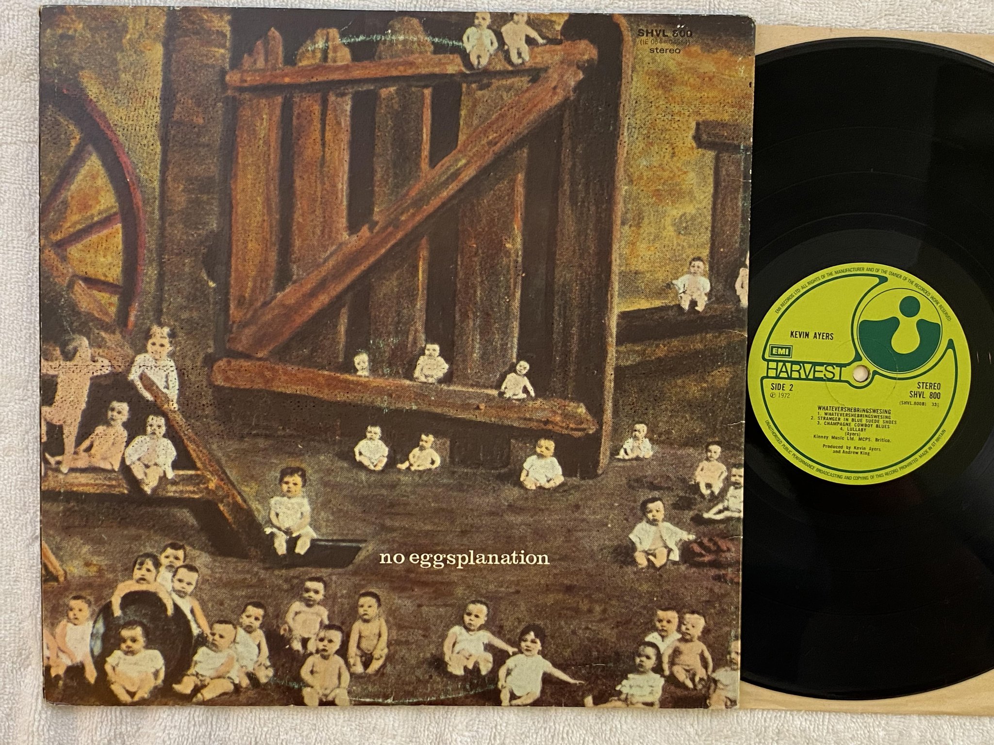 Omslagsbild för skivan KEVIN AYERS Whatevershebringswesing LP -72 UK HARVEST SHVL 800