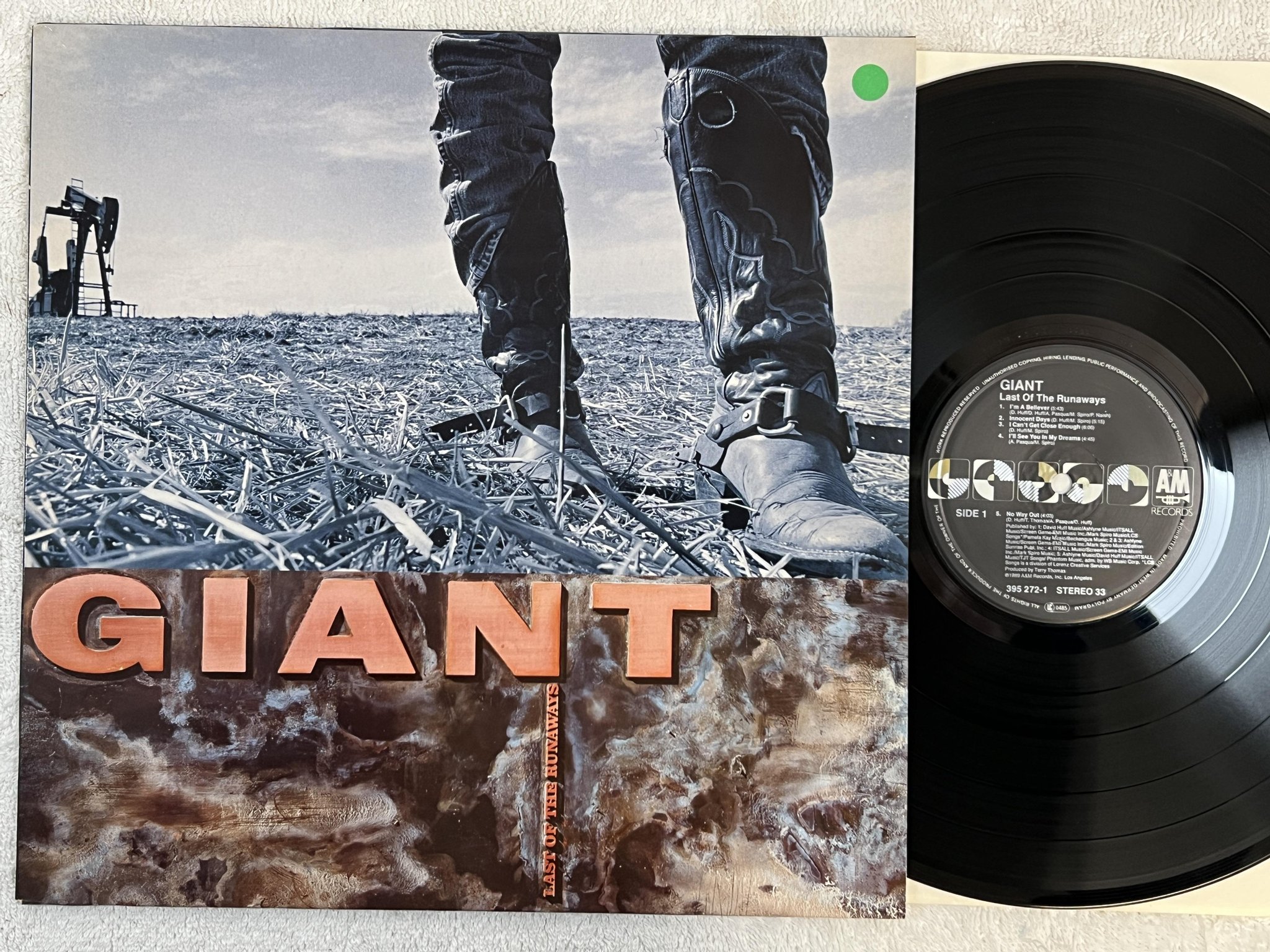Omslagsbild för skivan GIANT last of the runaways LP -89 Hol A&M 395272-1