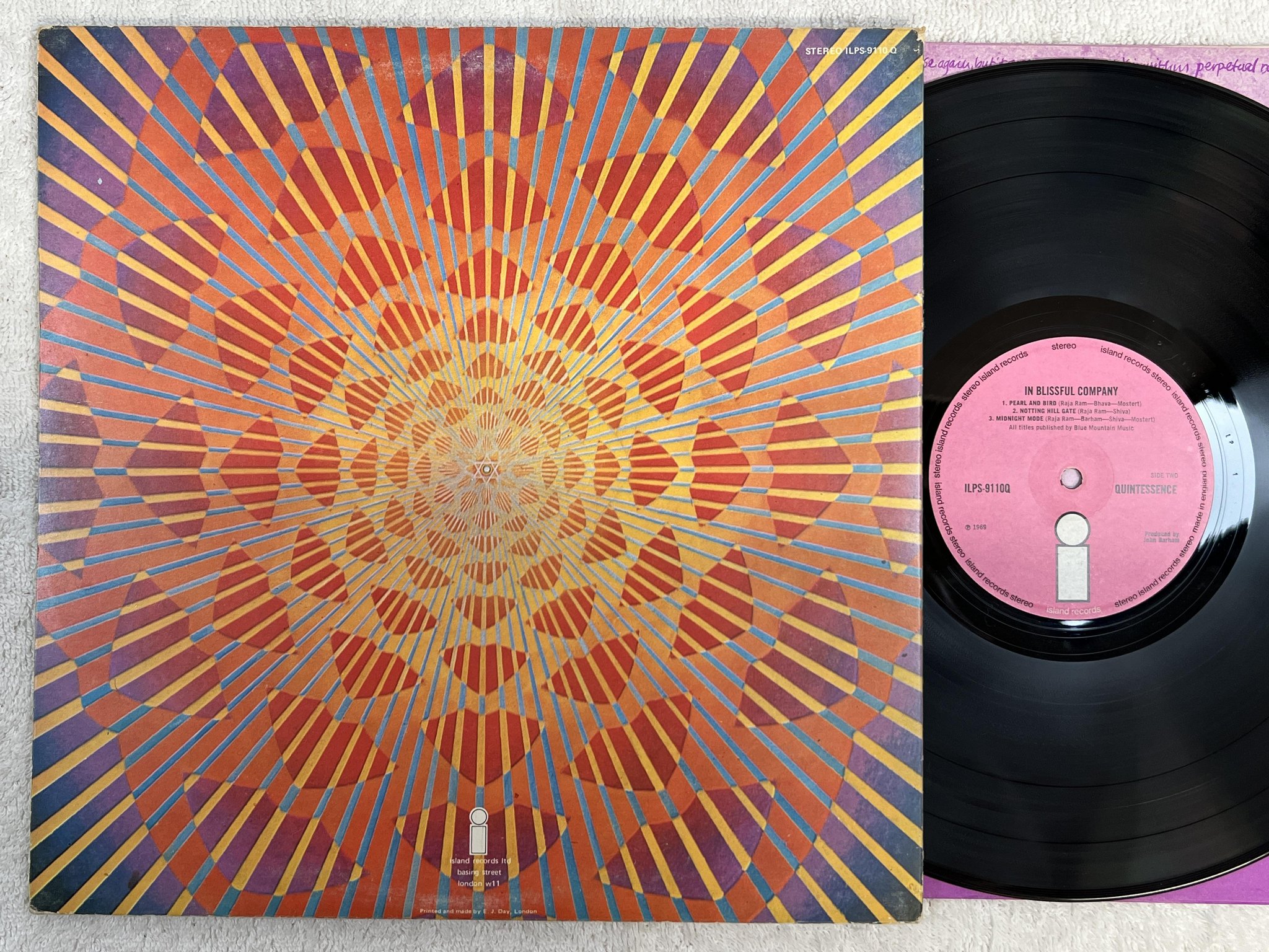 Omslagsbild för skivan QUINTESSENCE in blissful company LP -69 UK ISLAND ILPS-9110 Q