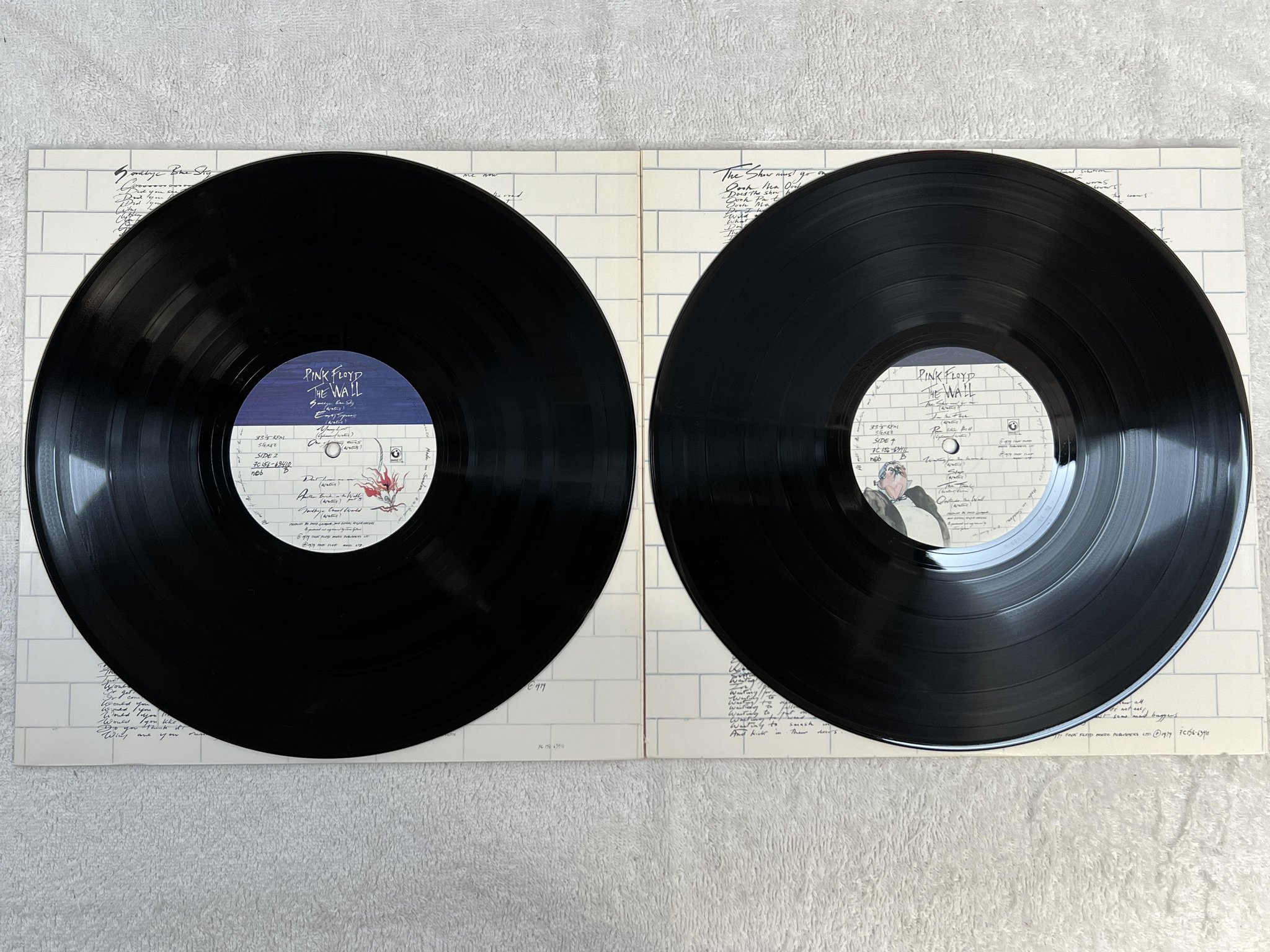 Omslagsbild för skivan PINK FLOYD the wall 2xLP -79 ncb HARVEST 7C 156 63411
