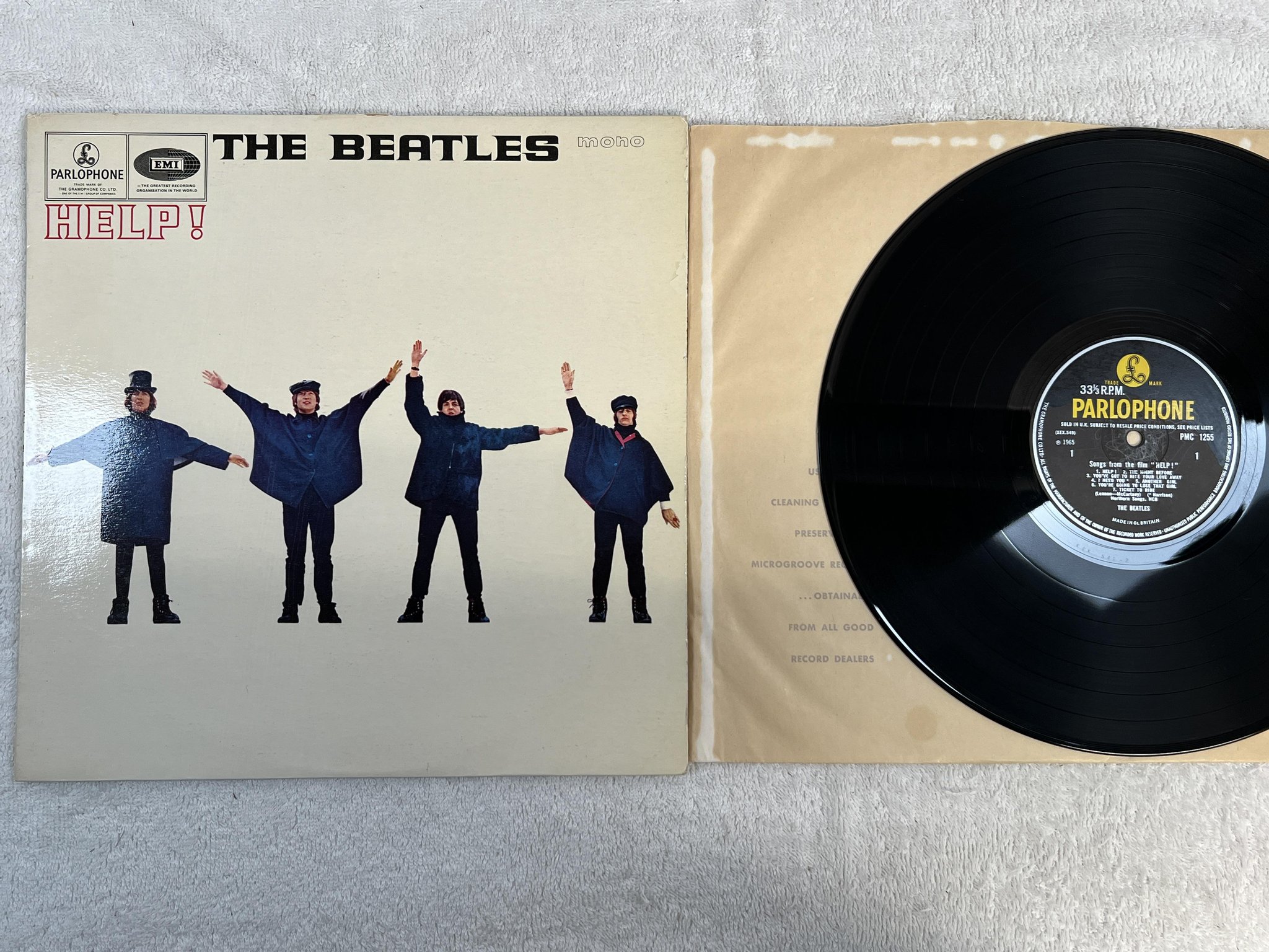 Omslagsbild för skivan THE BEATLES help! LP -68 UK PARLOPHONE PMC 1255