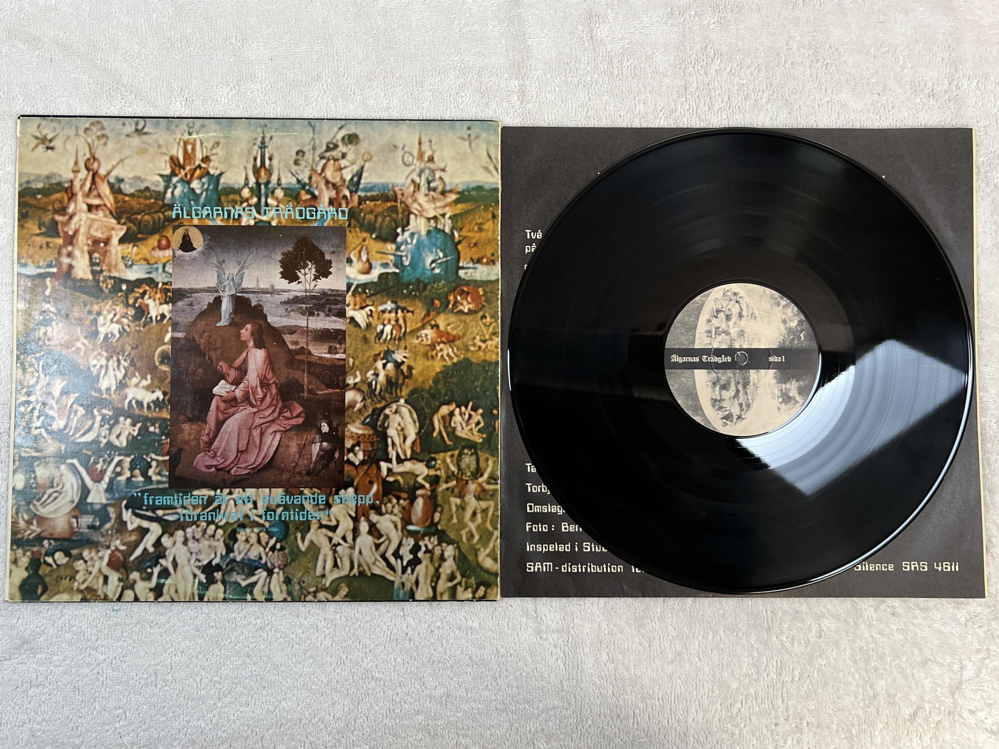 Omslagsbild för skivan ÄLGARNAS TRÄDGÅRD Framtiden Är Ett Svävande Skepp, Förankrat I Forntiden LP