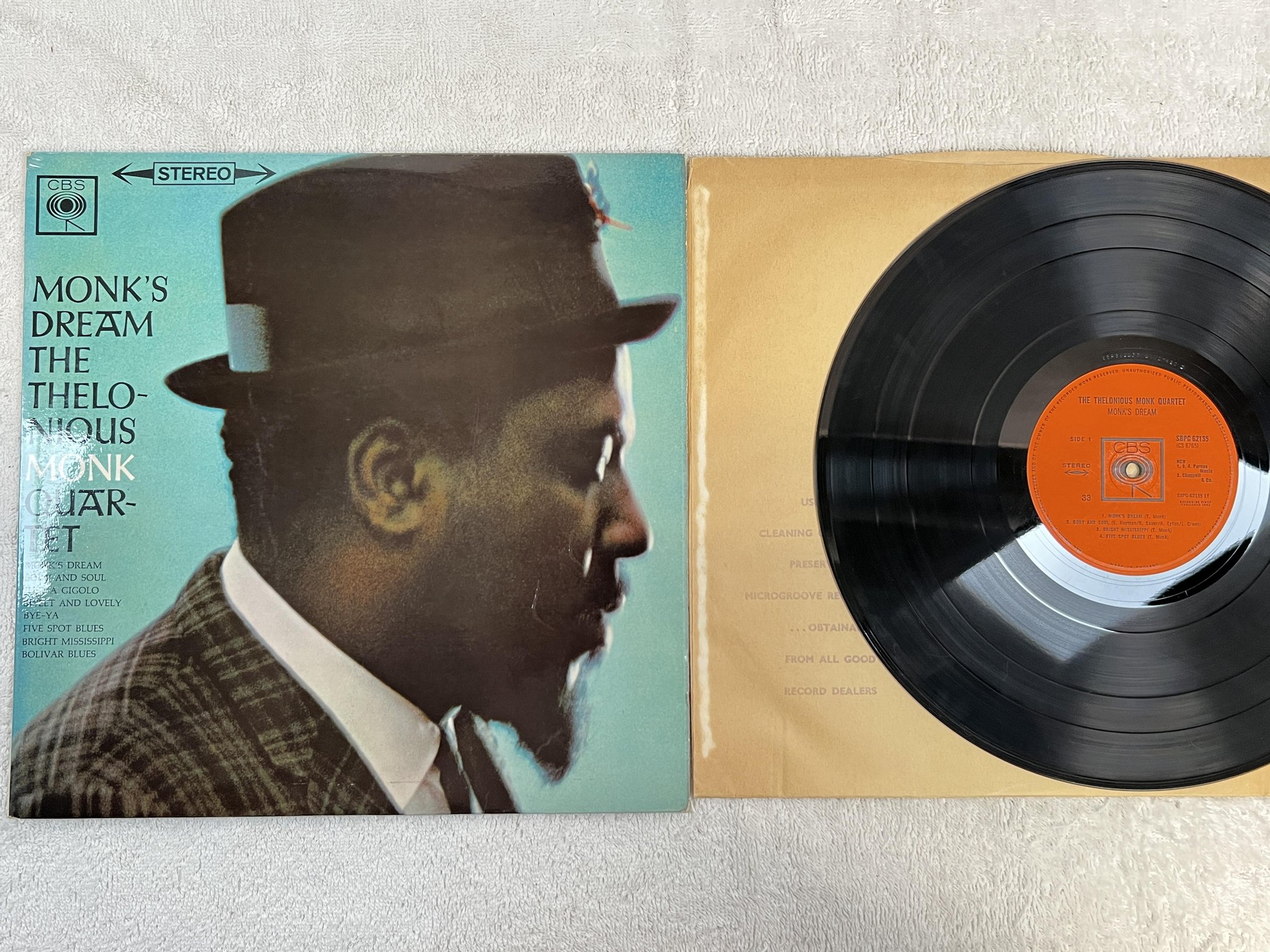 Omslagsbild för skivan THELONIOUS MONK QUARTET Monk's dream LP UK CBS SBPG 62135