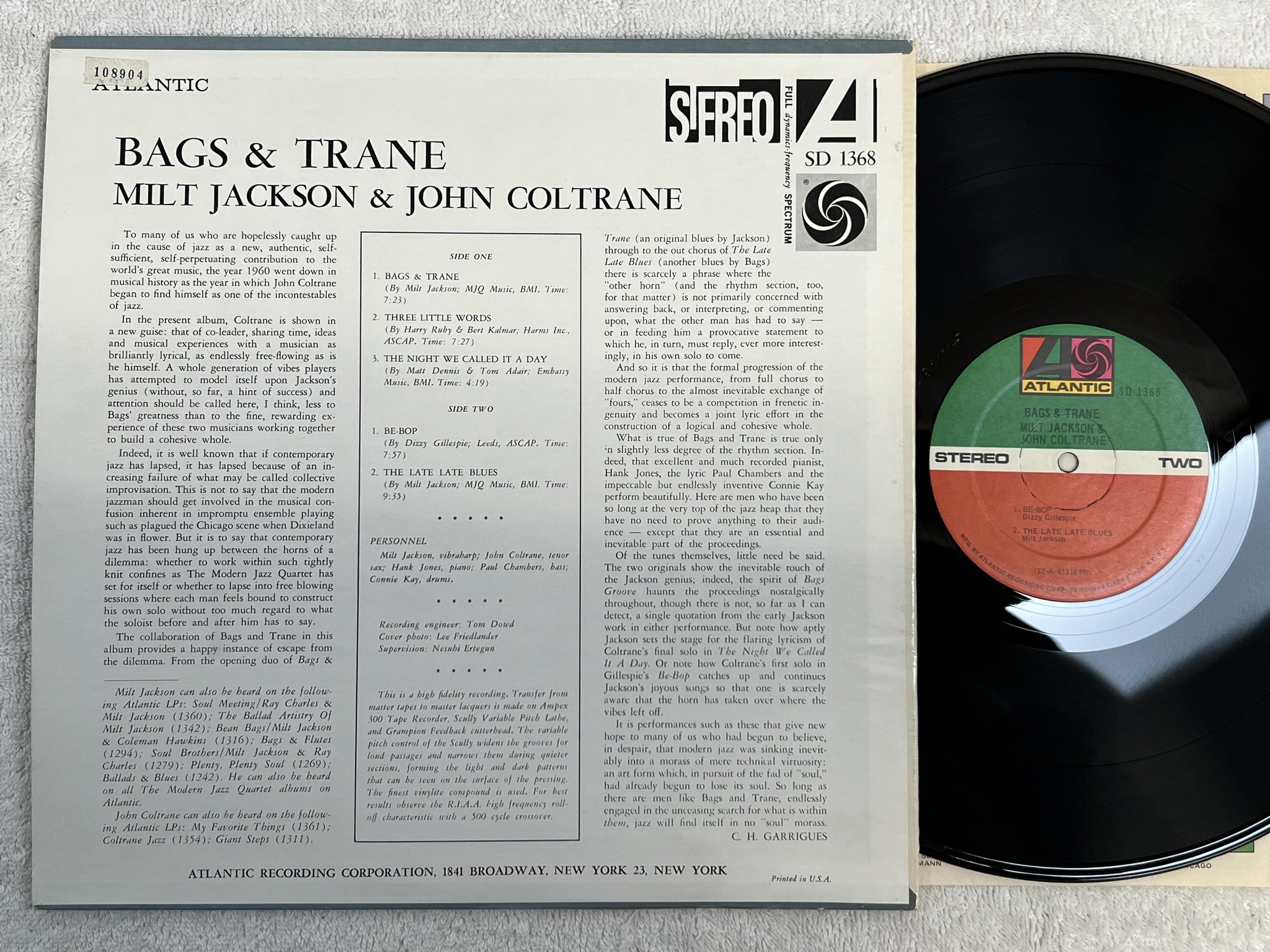 Omslagsbild för skivan MILT JACKSON & JOHN COLTRANE bags & trane LP re -69 US ATLANTIC SD 1368
