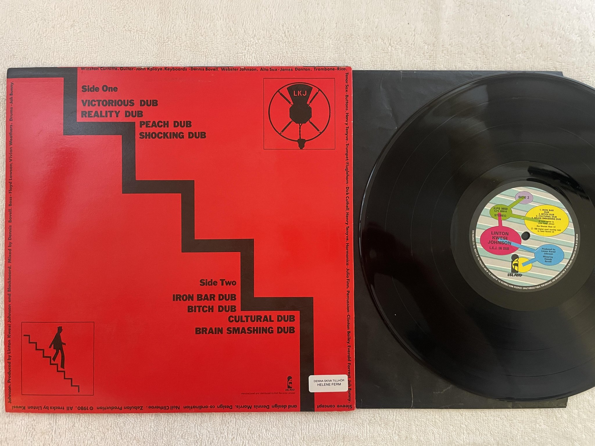 Omslagsbild för skivan LINTON KWESI JOHNSON in dub LP UK ISLAND ILPS 9650