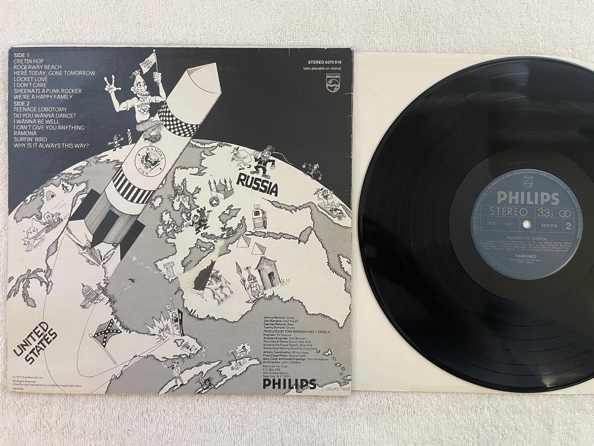 Omslagsbild för skivan RAMONES rocket to Russia LP -77 ncb PHILIPS 6370816