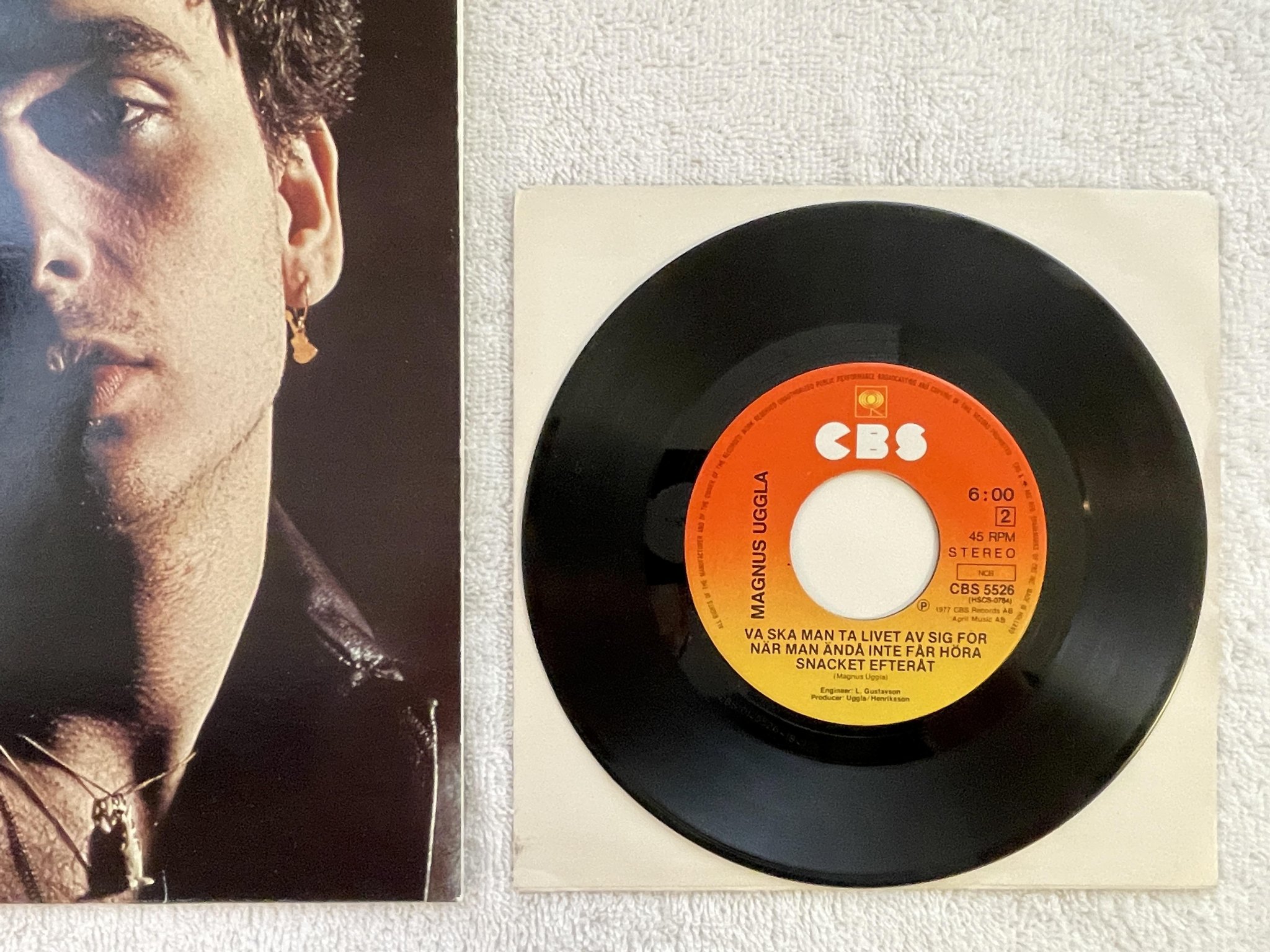 Omslagsbild för skivan MAGNUS UGGLA Va Ska Man Ta Livet Av Sig.. LP + 7" -77 Swe CBS 82191