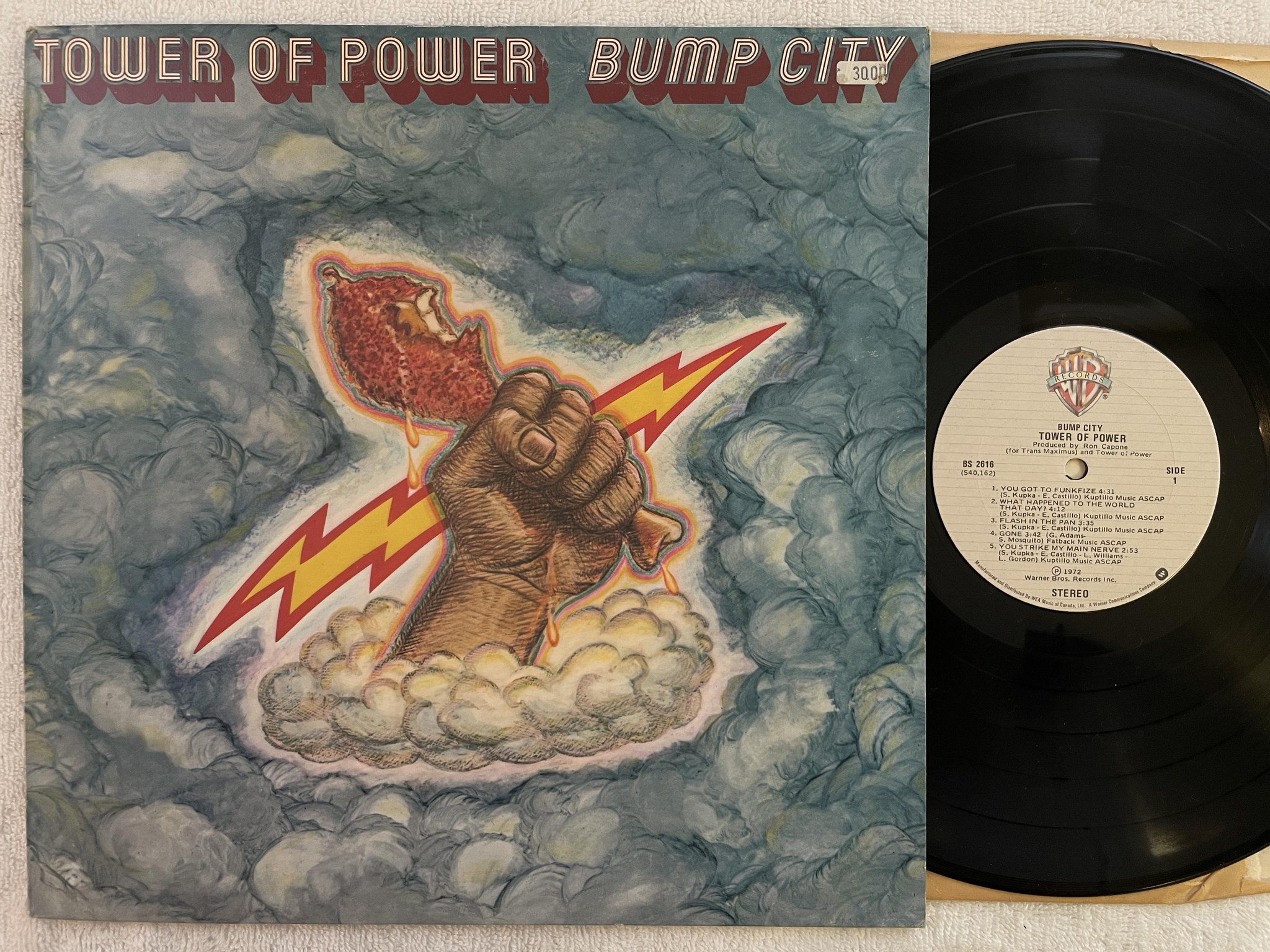 Omslagsbild för skivan TOWER OF POWER bump city LP Can WARNER BS 2616