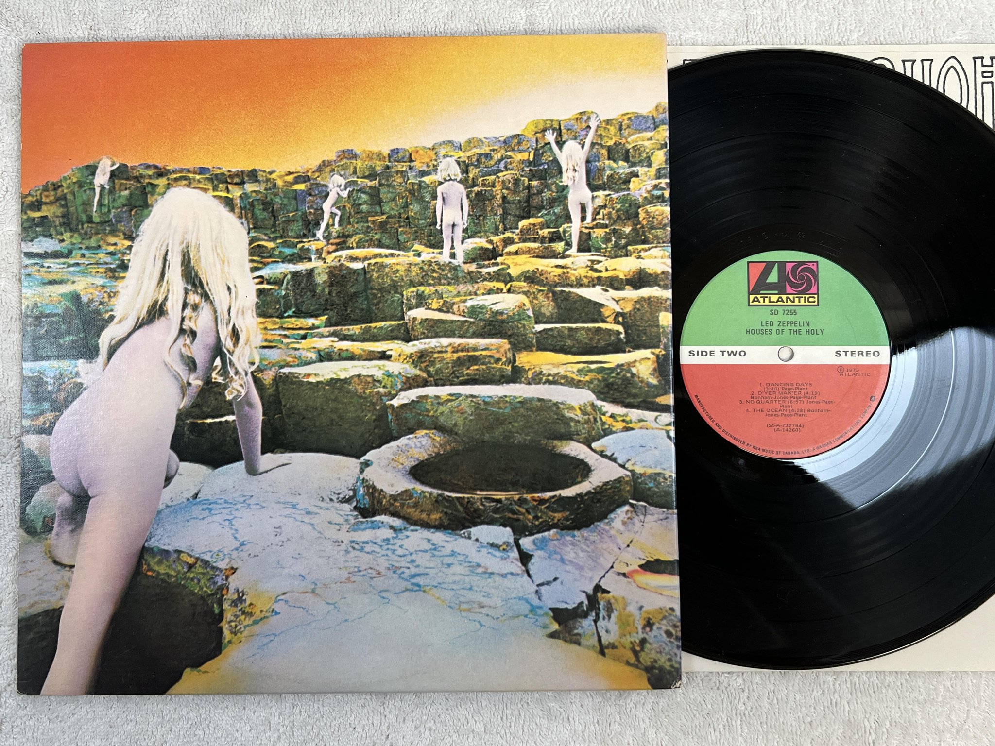 Omslagsbild för skivan LED ZEPPELIN houses of the holy LP -73 Can ATLANTIC SD 7255