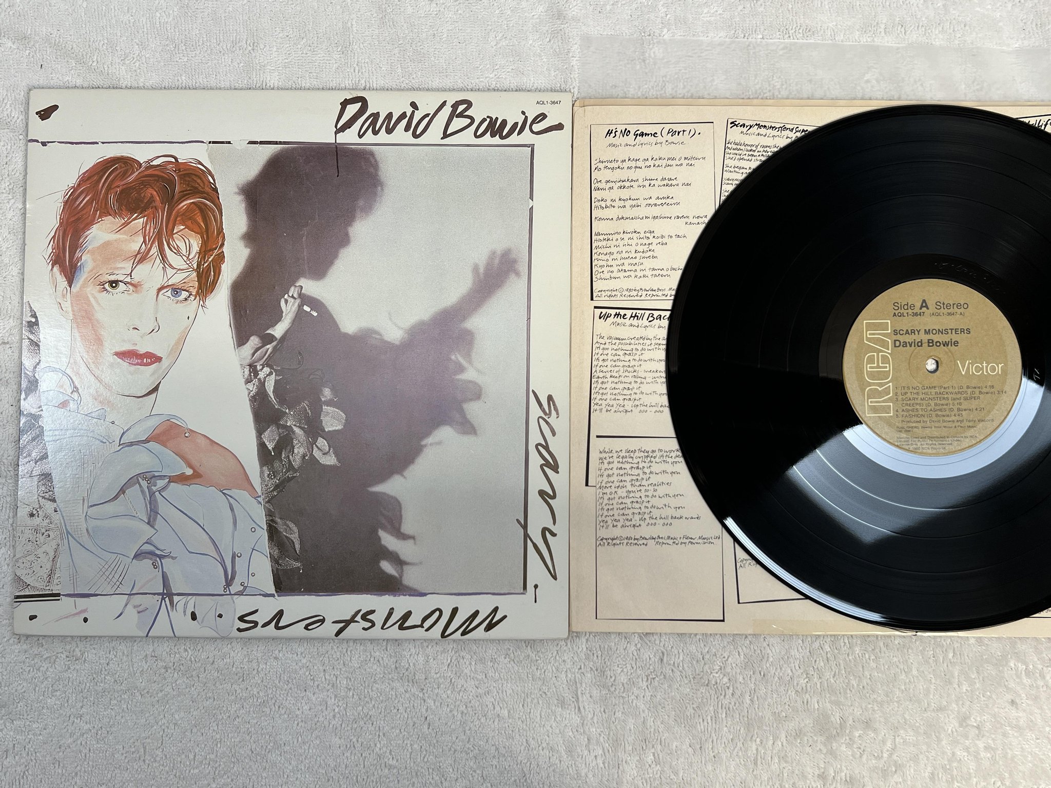 Omslagsbild för skivan DAVID BOWIE scary monsters LP -80 Can RCA AQL1-3647