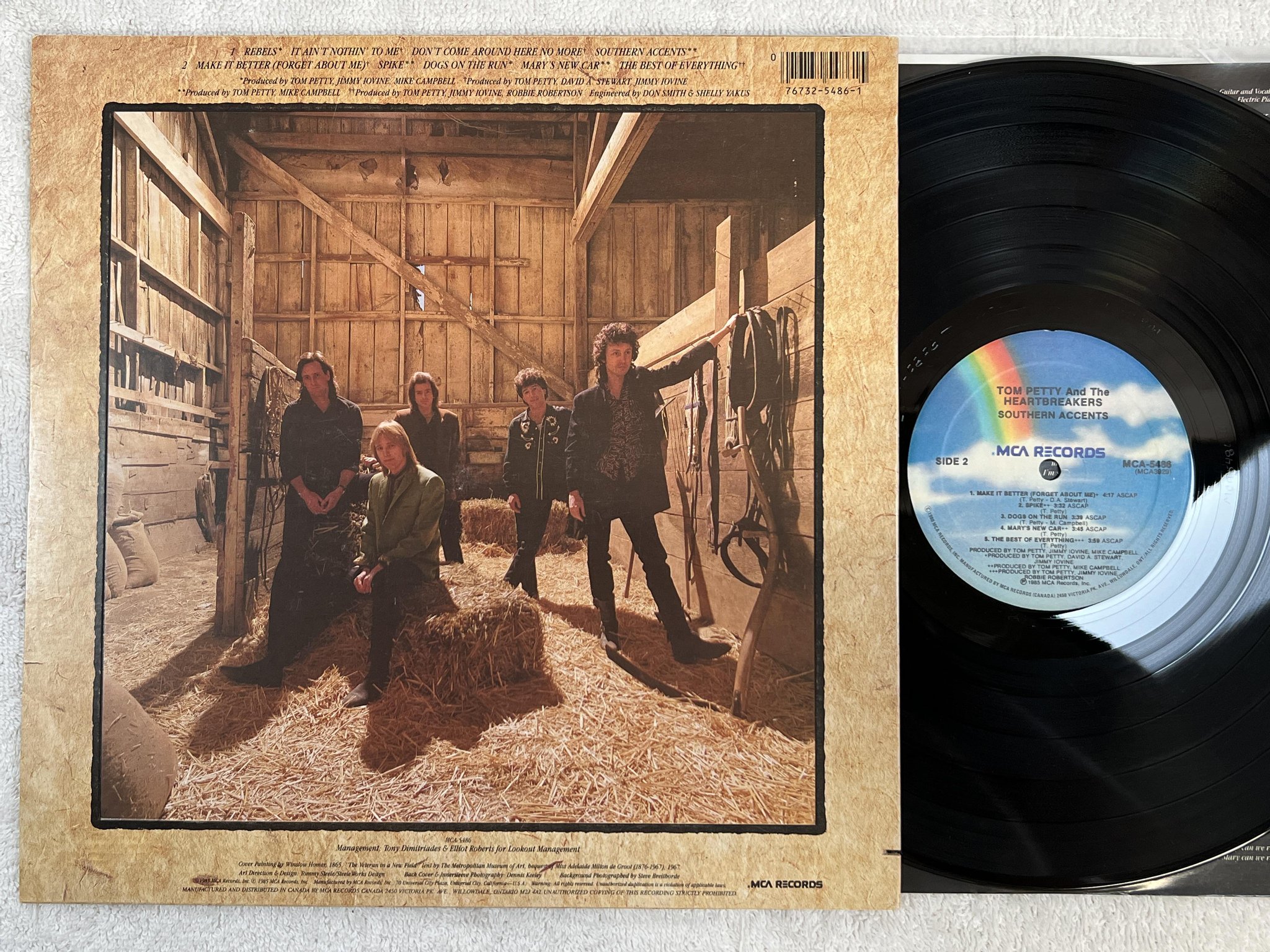 Omslagsbild för skivan TOM PETTY & THE HEARTBREAKERS Southern Accents LP -85 Can MCA 5486