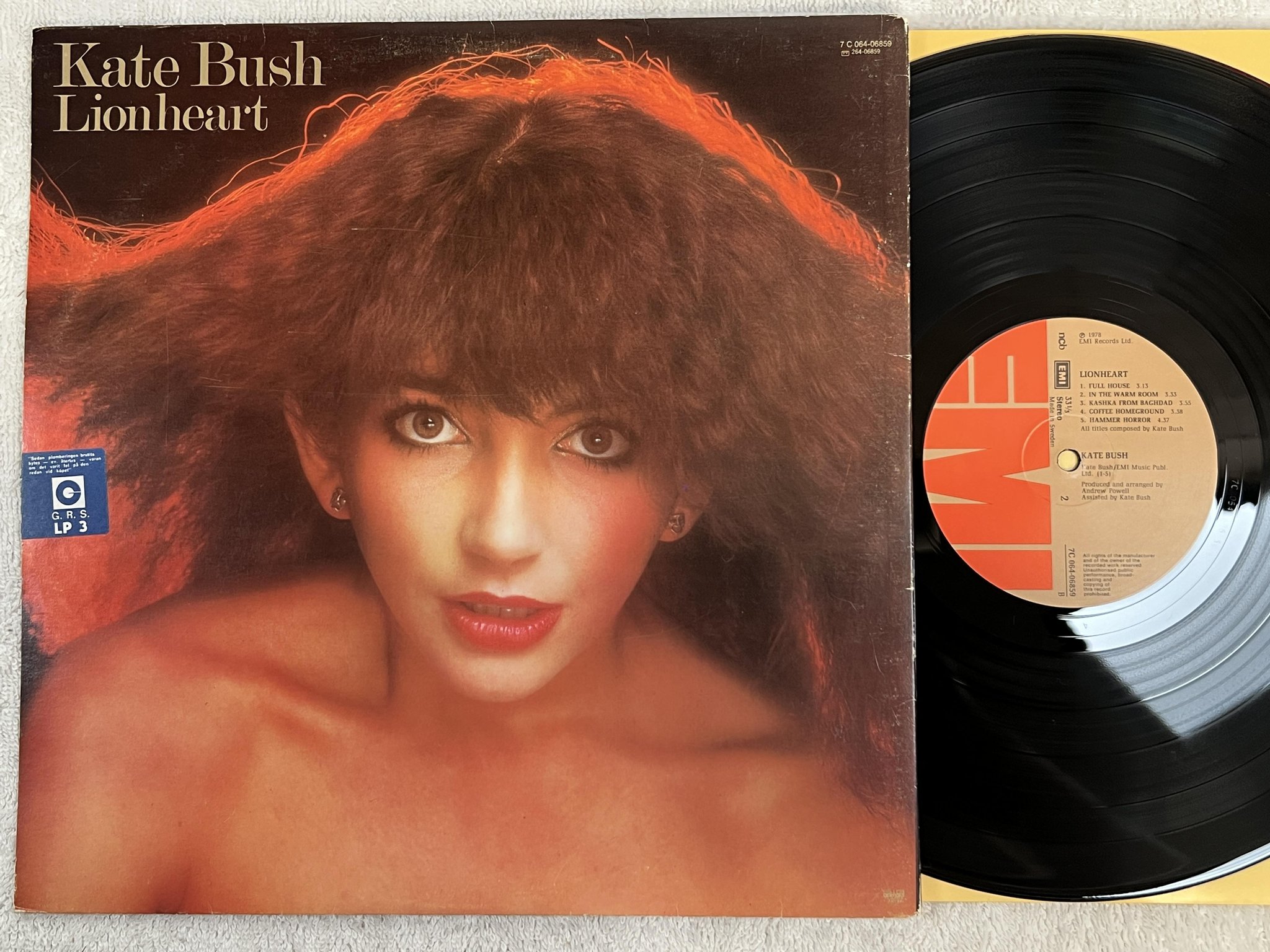 Omslagsbild för skivan KATE BUSH lionheart LP -78 ncb EMI 7C 064-06859