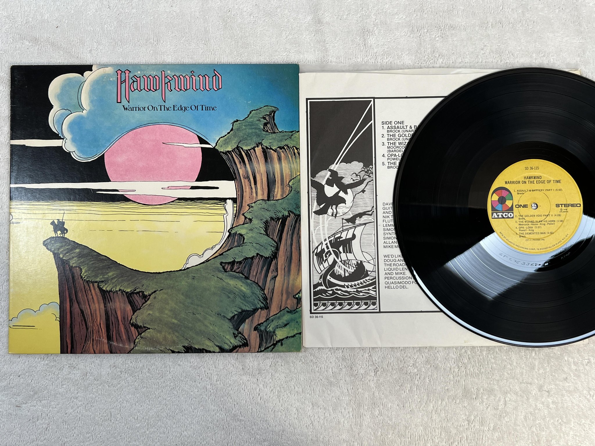 Omslagsbild för skivan HAWKWIND Warrior On The Edge Of Time LP -75 US ATCO SD 36-115