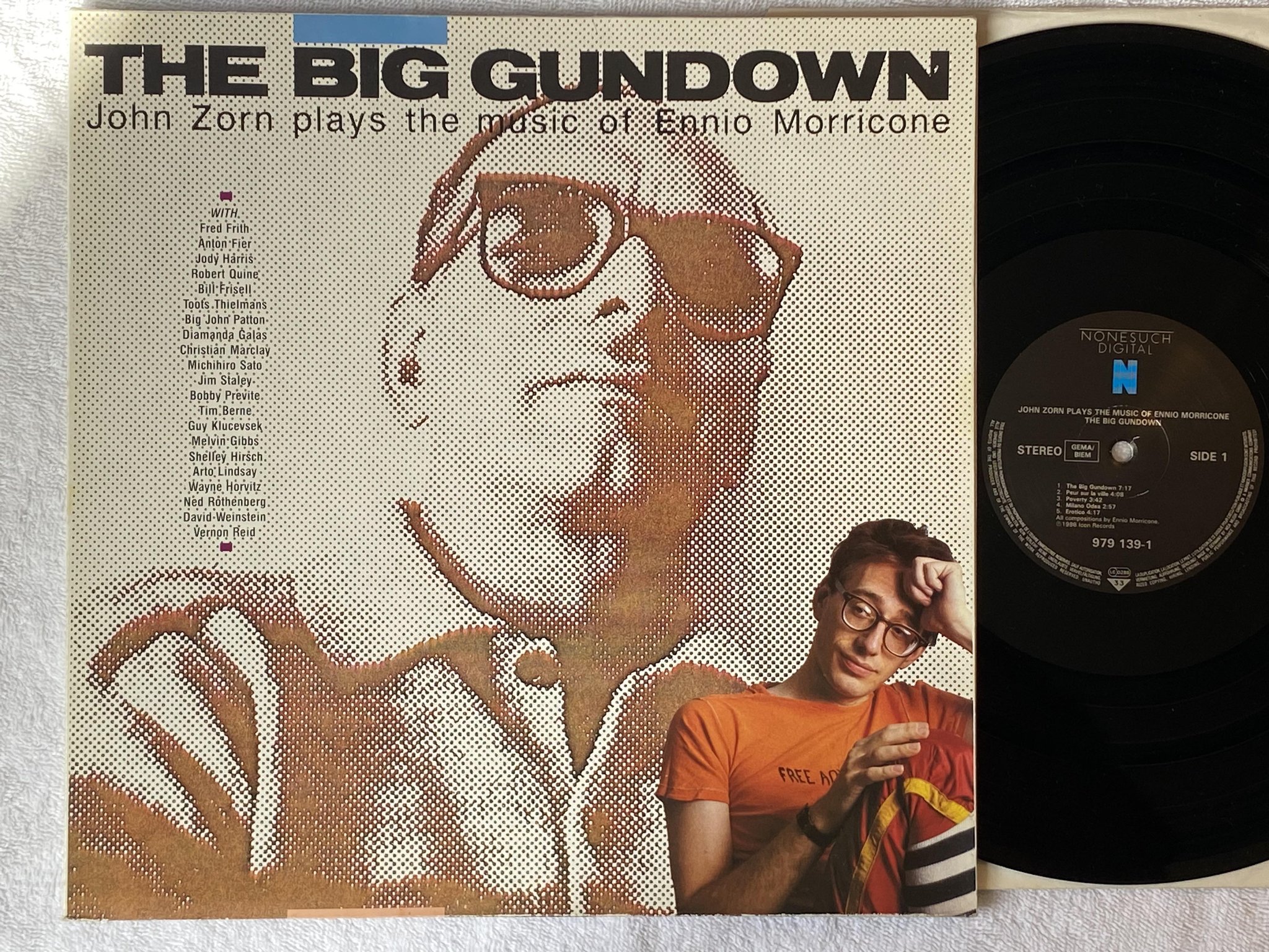 Omslagsbild för skivan JOHN ZORN plays the music of Ennio Morricone LP -86 Ger NONESUCH 979 139-1