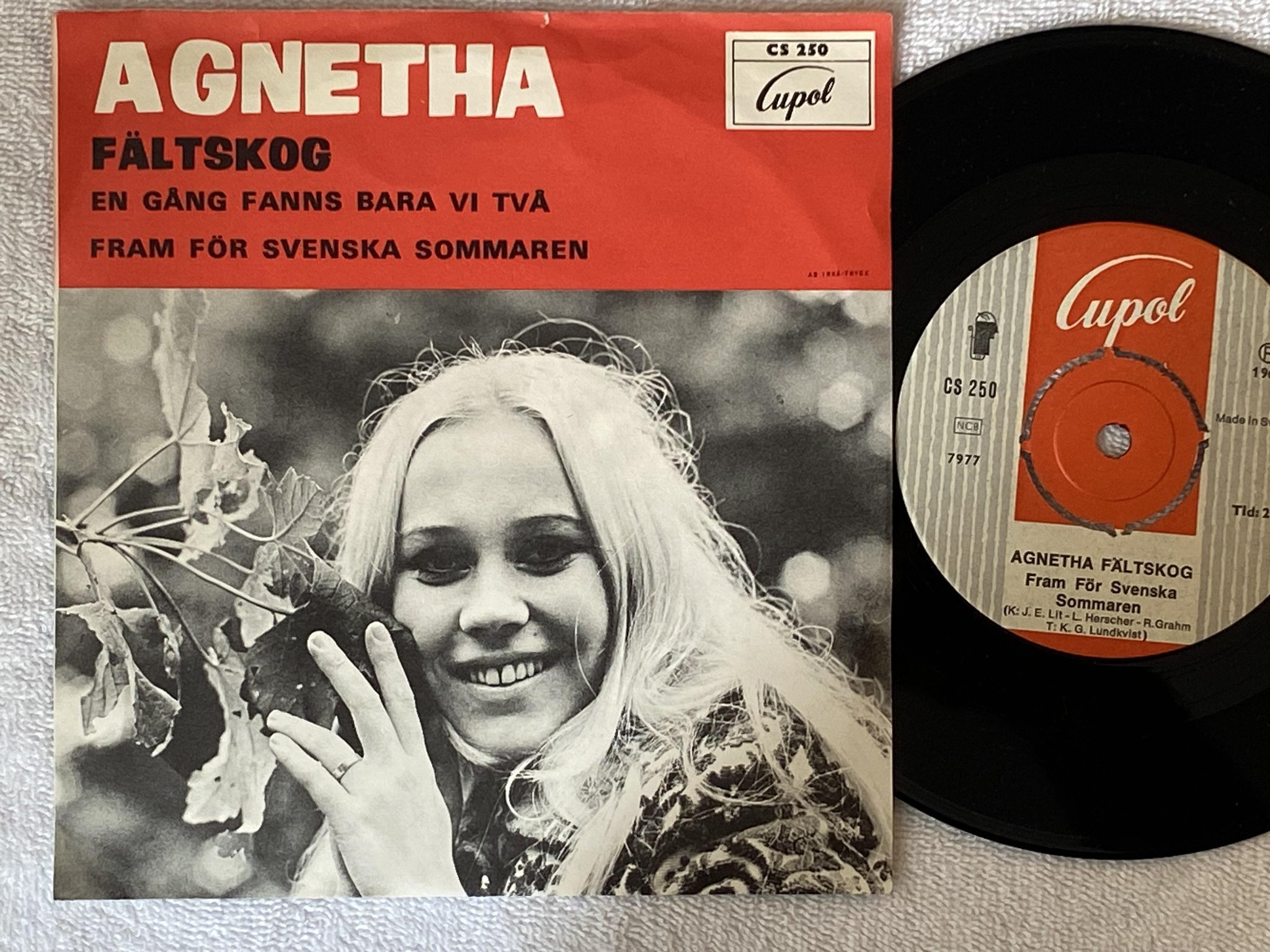 Omslagsbild för skivan AGNETHA FÄLTSKOG En Gång Fanns Bara Vi Två 7" -69 Swe CUPOL CS 250