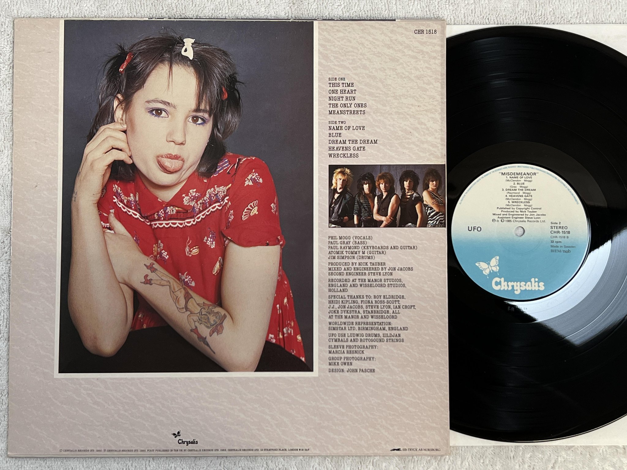 Omslagsbild för skivan UFO misdemeanor LP -85 ncb CHRYSALIS CHR 1518