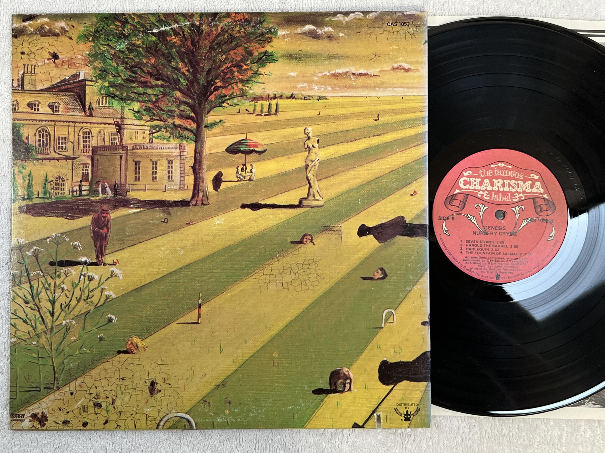 Omslagsbild för skivan GENESIS nursery cryme LP -72 US THE FAMOUS CHARISMA LABEL CAS 1052