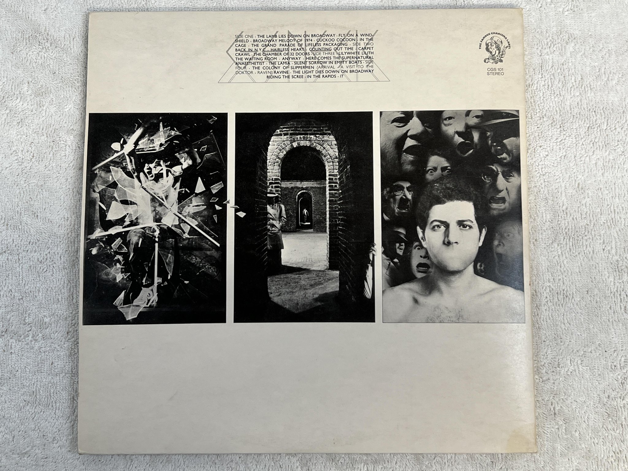 Omslagsbild för skivan GENESIS the lamb lies down on Broadway 2xLP -74 Can CHARISMA CG 1/2