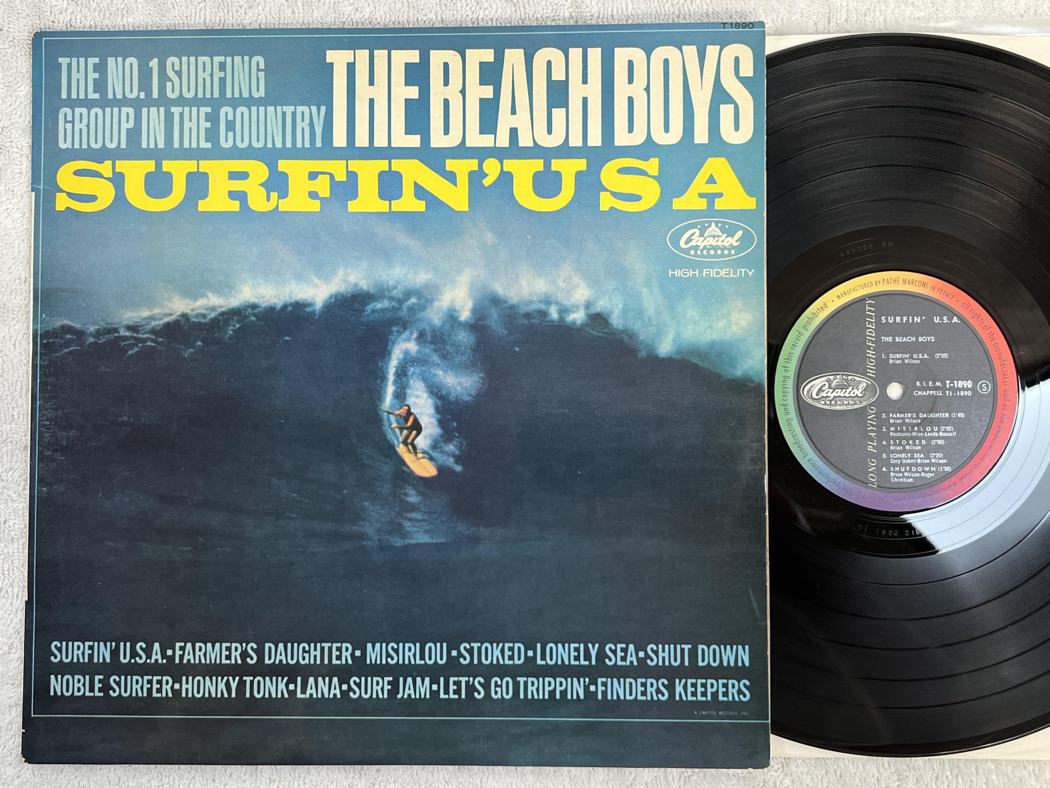 Omslagsbild för skivan THE BEACH BOYS surfin USA LP -63 Fra CAPITOL T 1890