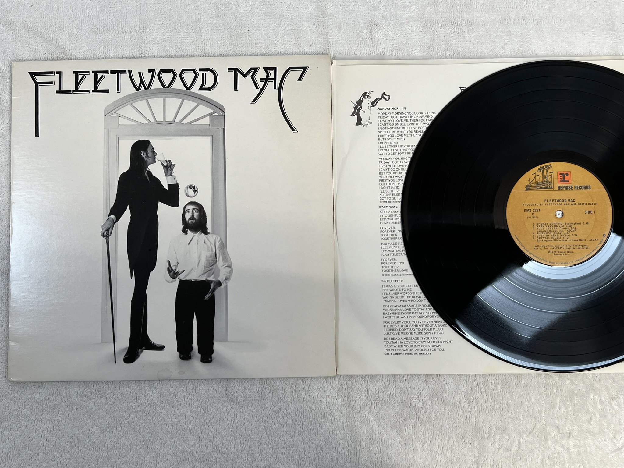 Omslagsbild för skivan FLEETWOOD MAC s/t LP -75 Can REPRISE KMS 2281