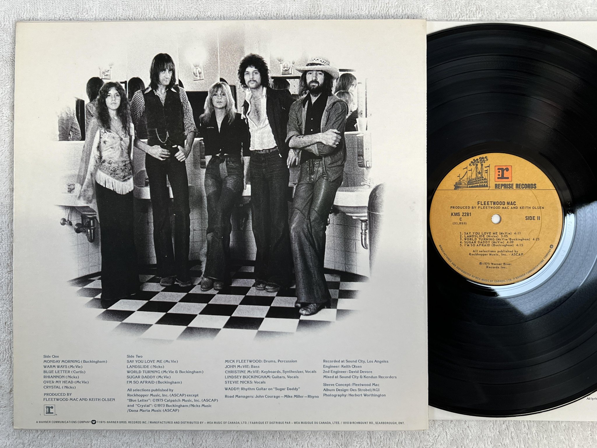 Omslagsbild för skivan FLEETWOOD MAC s/t LP -75 Can REPRISE KMS 2281
