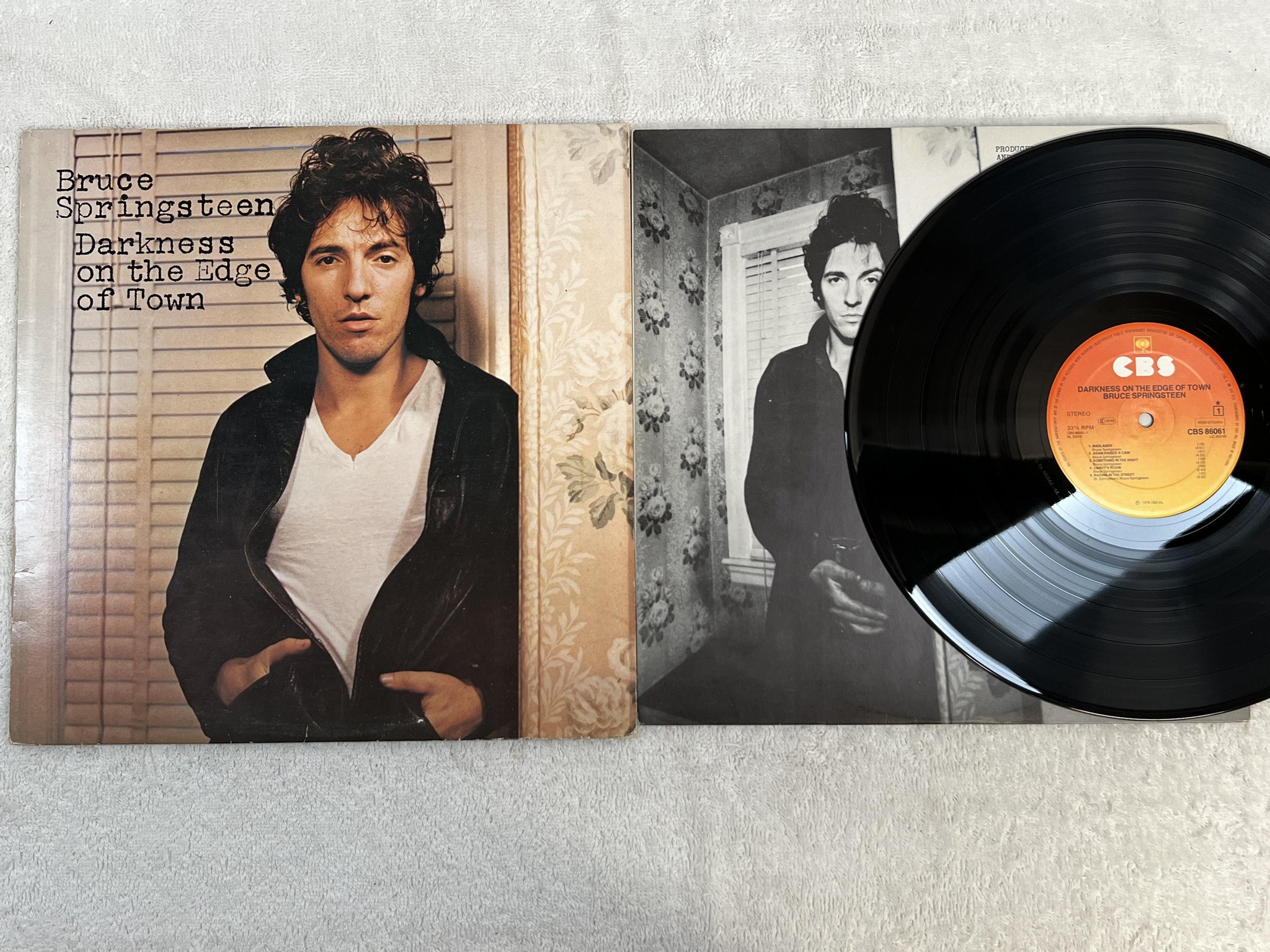 Omslagsbild för skivan BRUCE SPRINGSTEEN darkness on edge of town LP -78 Hol CBS 86061