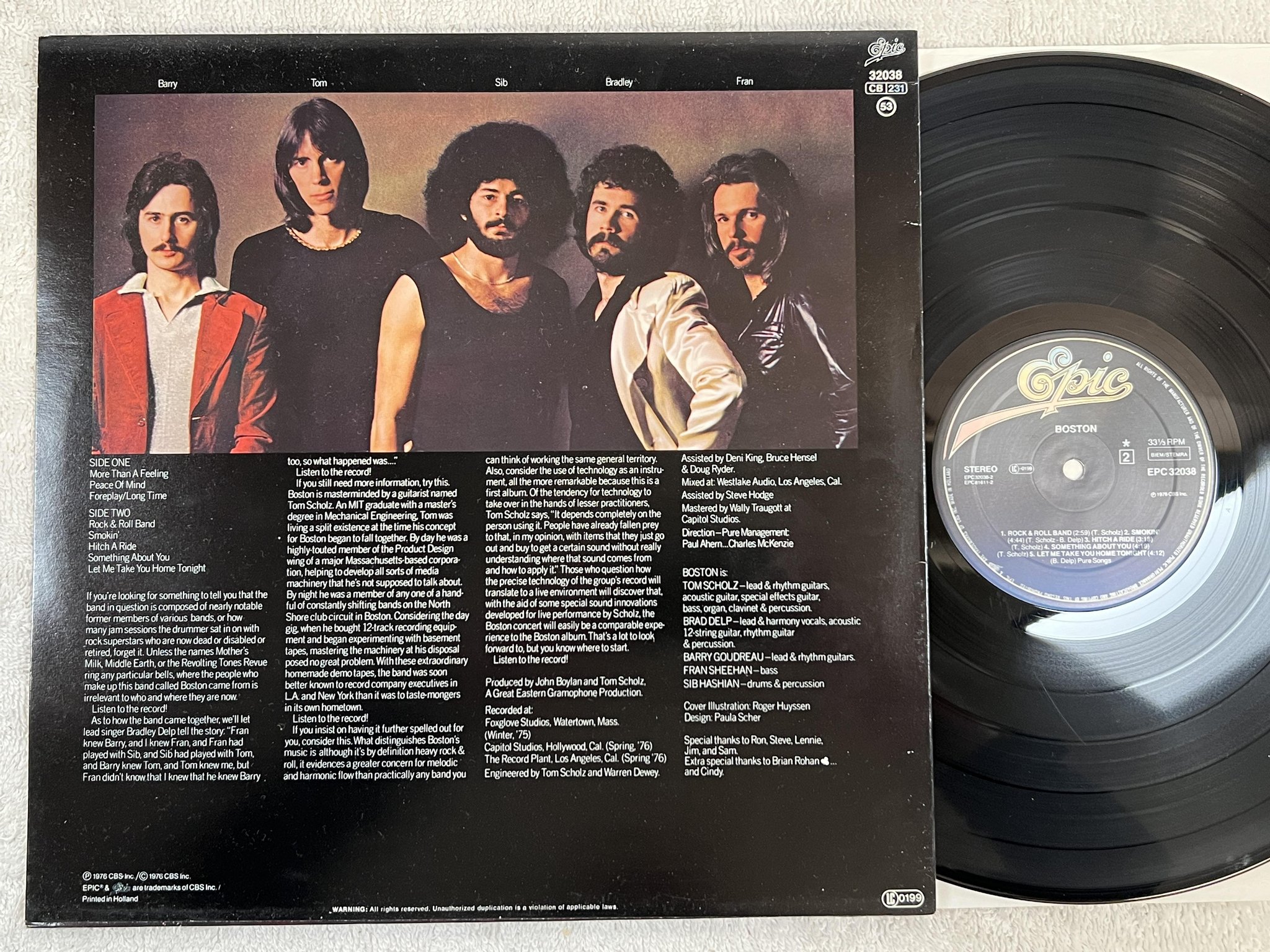 Omslagsbild för skivan BOSTON s/t LP -76 Hol EPIC EPC 32038
