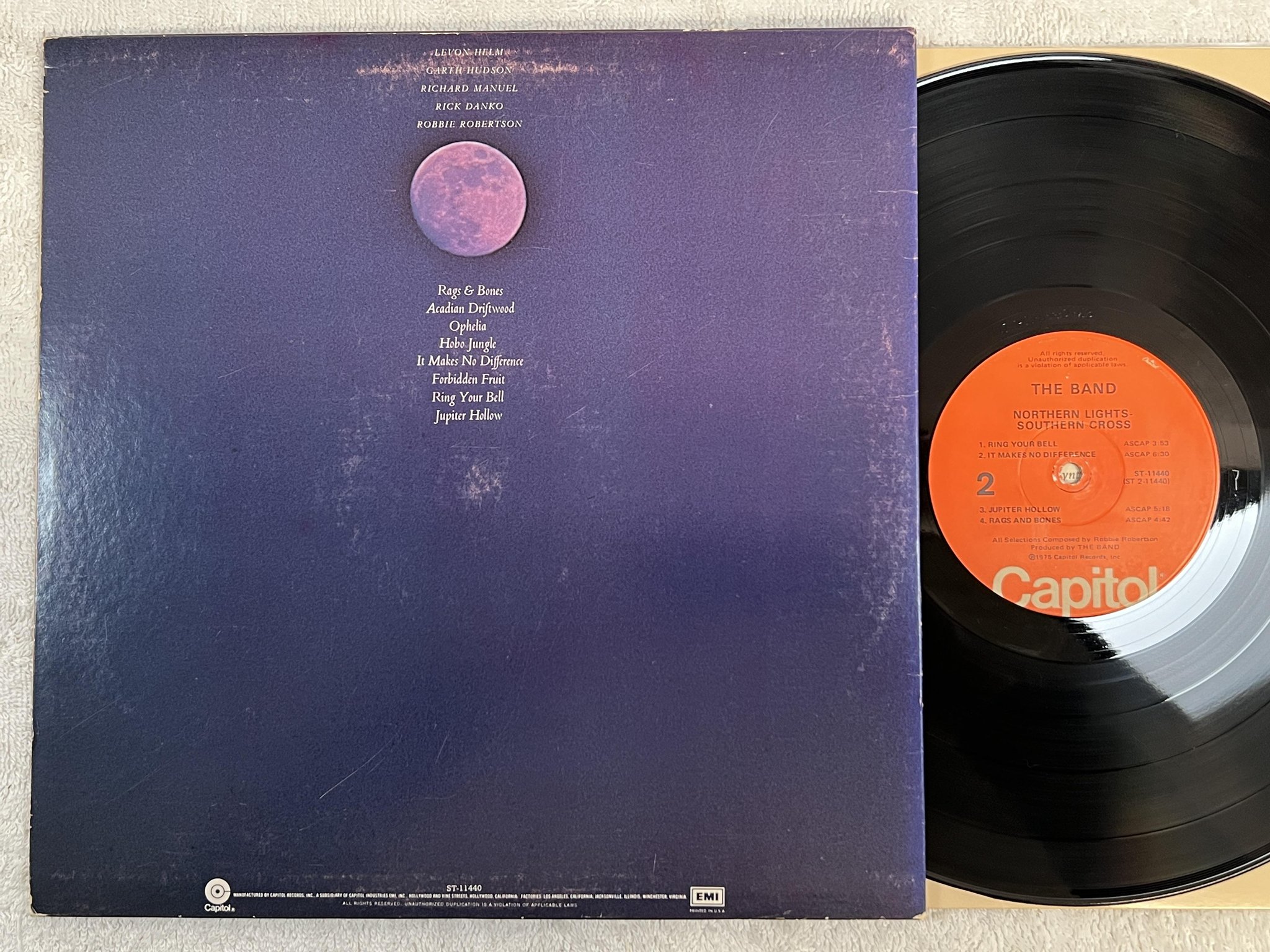Omslagsbild för skivan THE BAND northern lights - southern cross LP -75 US CAPITOL ST 11440