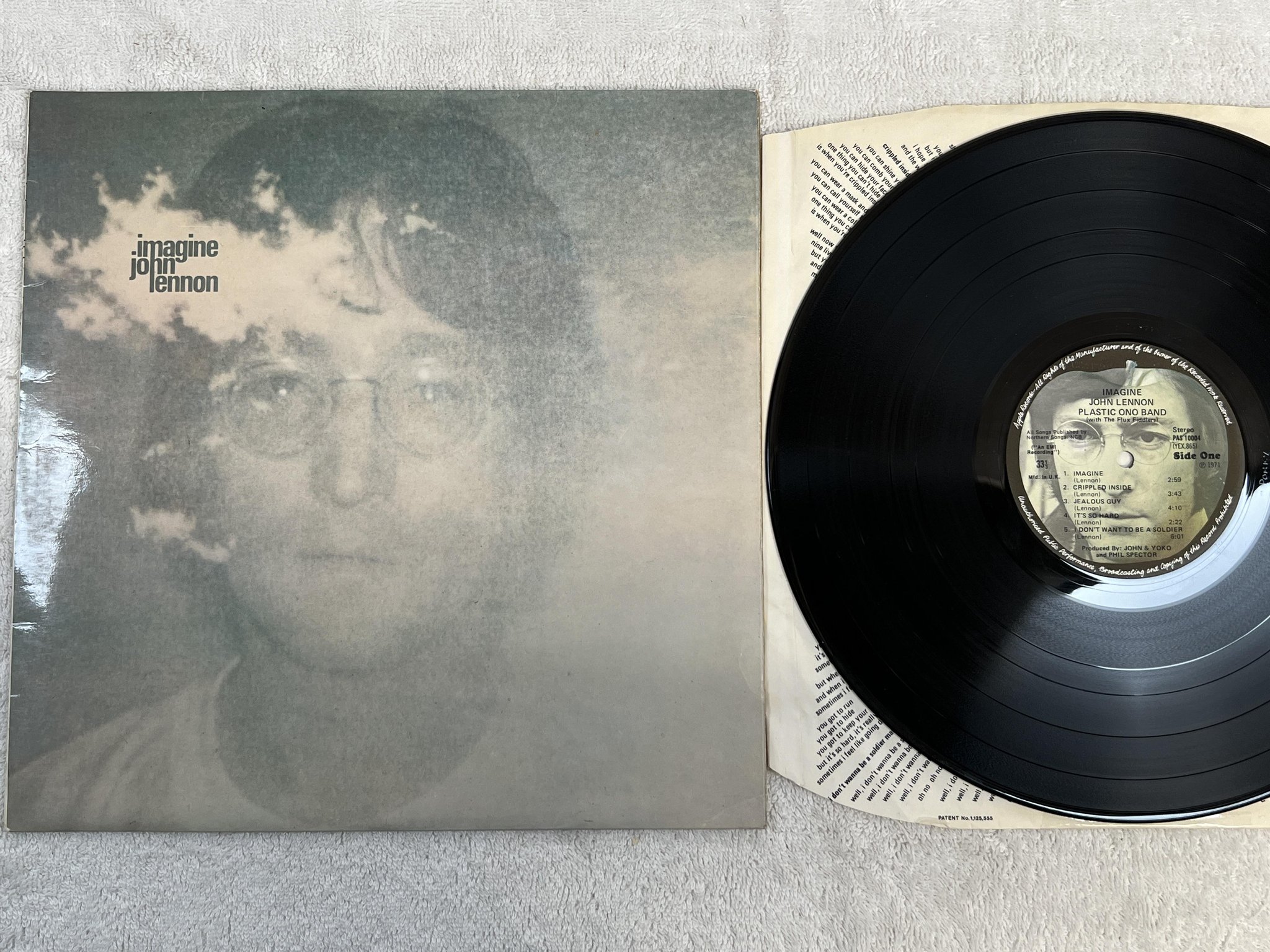 Omslagsbild för skivan JOHN LENNON imagine LP -71 UK APPLE PAS 10004 *** CLASSIC ALBUM ***