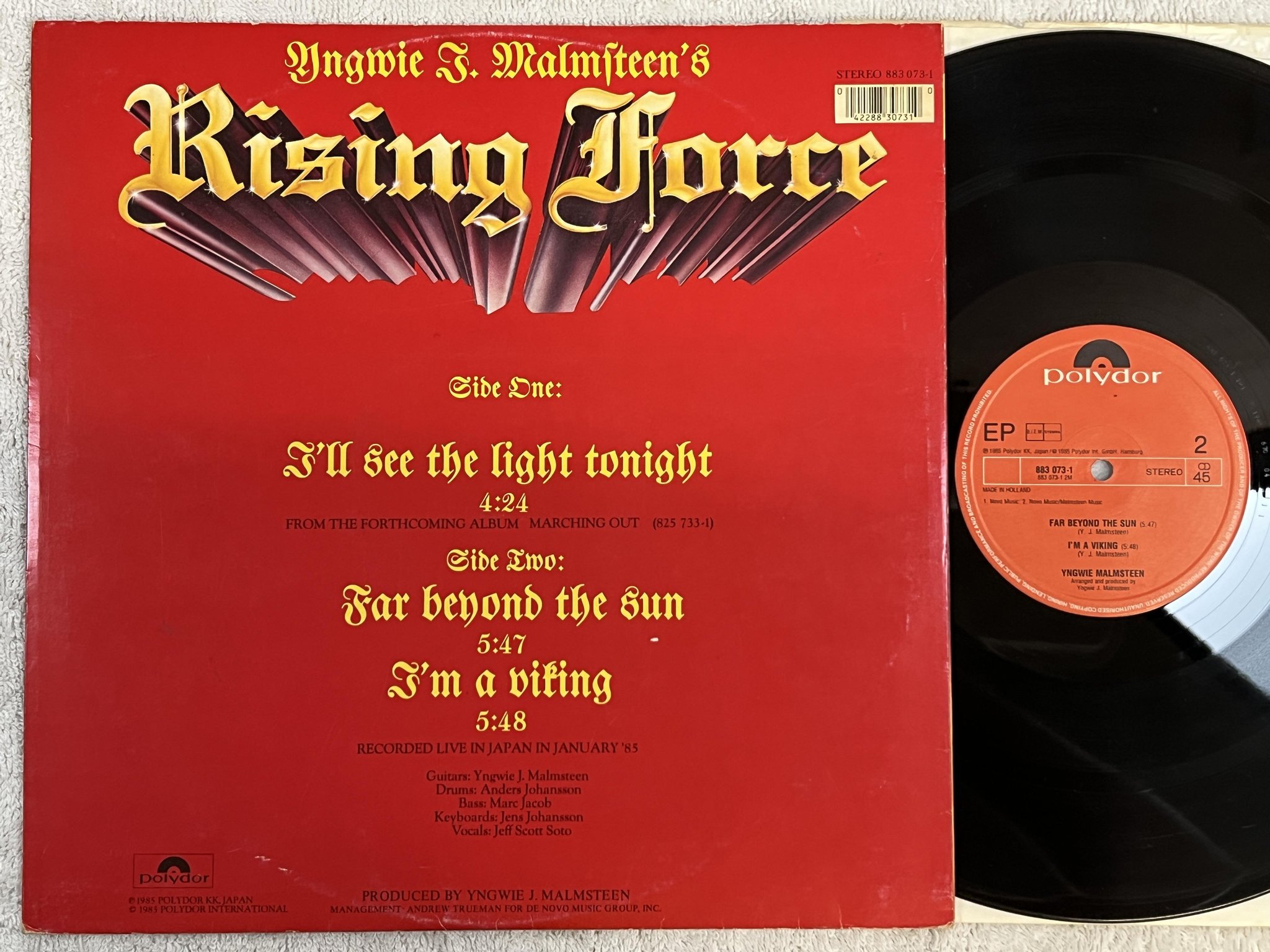 Omslagsbild för skivan YNGWIE MALMSTEEN'S RISING FORCE studio / live '85 12" polydor 883073-1