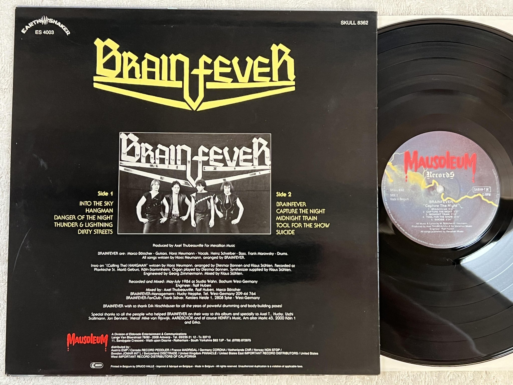 Omslagsbild för skivan BRAINFEVER capture the night LP -84 Belgium MAUSOLEUM SKULL 8362