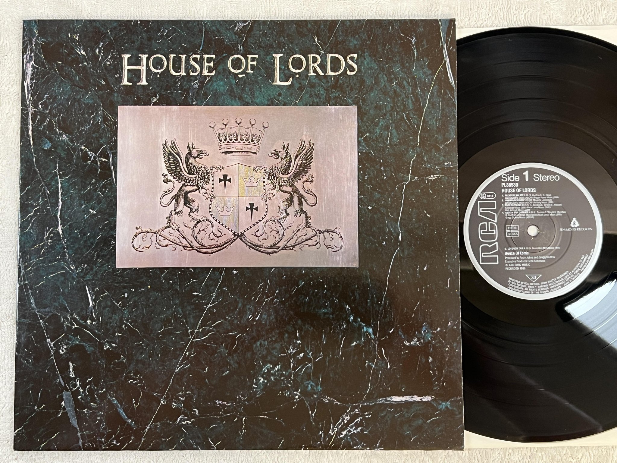 Omslagsbild för skivan HOUSE OF LORDS s/t LP -88 Ger RCA PL88530