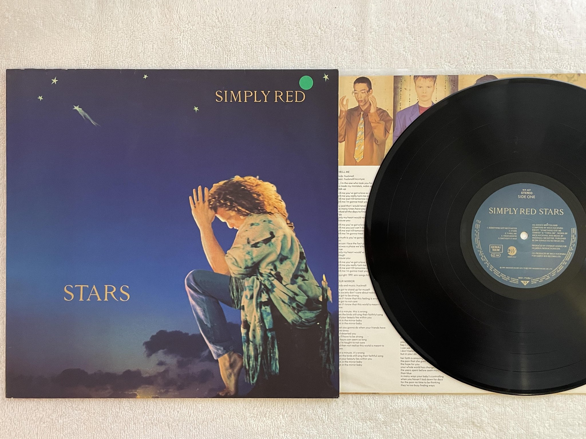 Omslagsbild för skivan SIMPLY RED stars LP -91 Ger EAST WEST WX 427