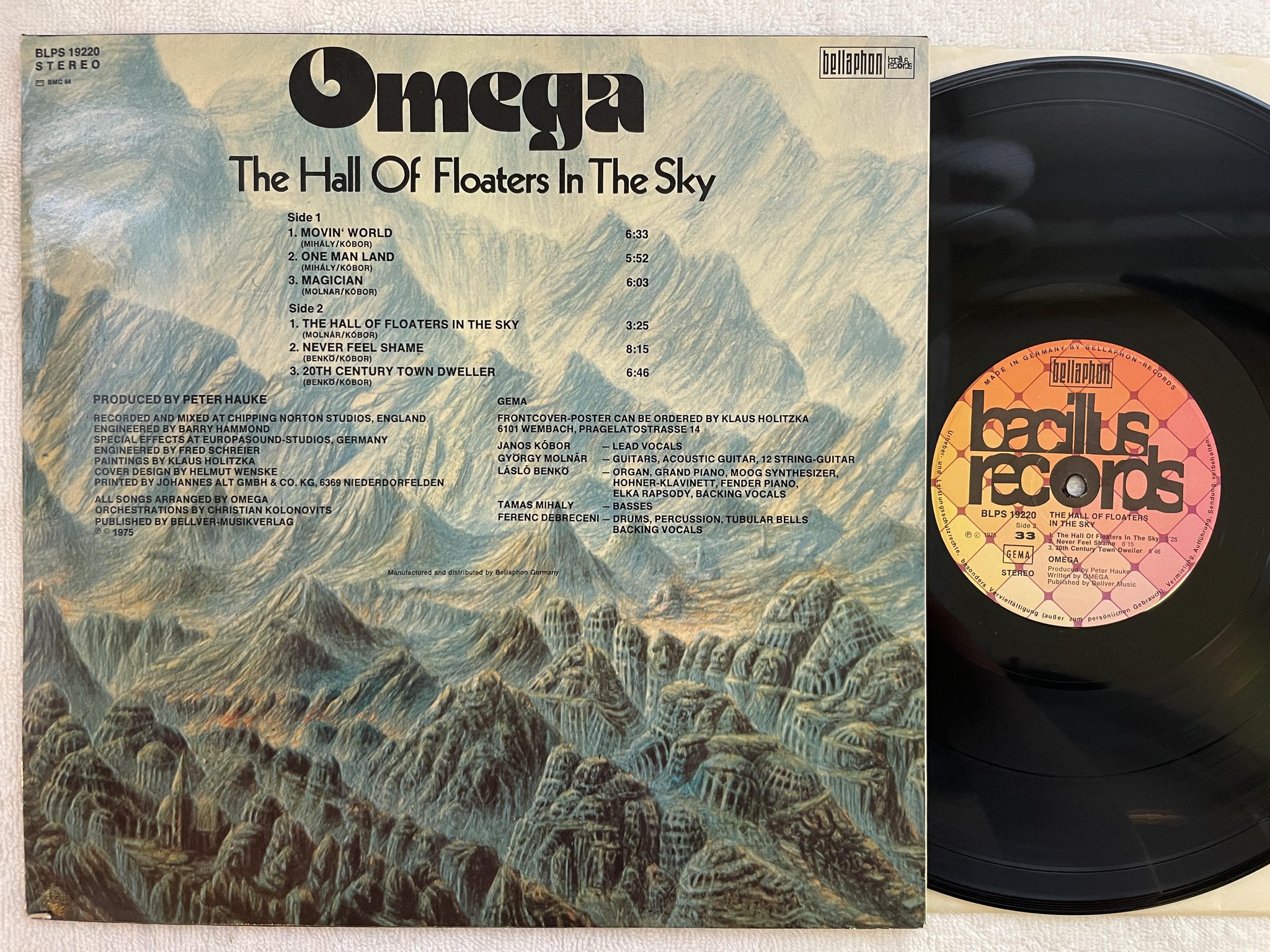 Omslagsbild för skivan OMEGA the hall of the floaters in the sky LP -75 Ger BACILLUS BLPS 19220
