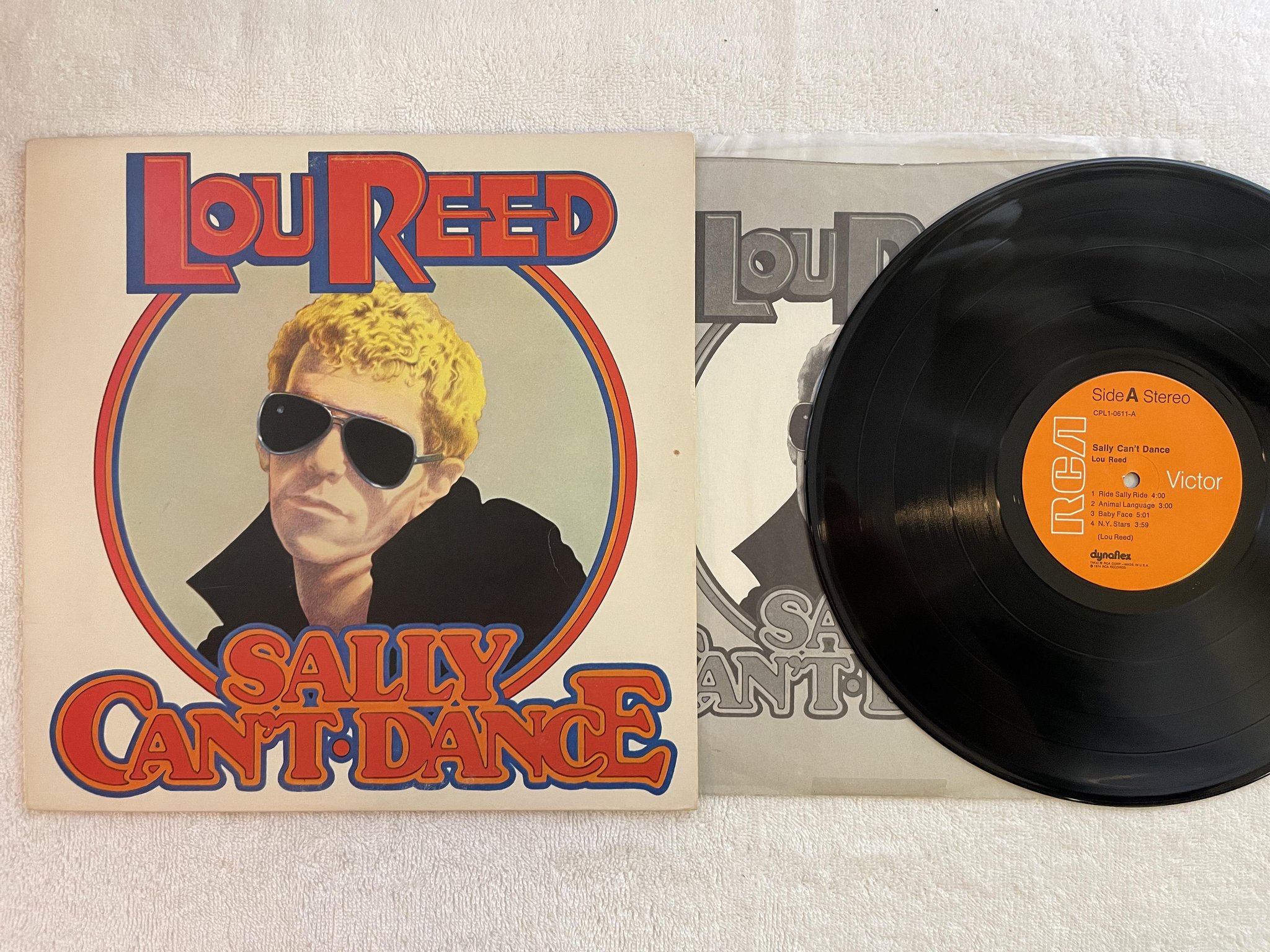 Omslagsbild för skivan LOU REED Sally can't dance LP -74 US RCA CPL1-0611