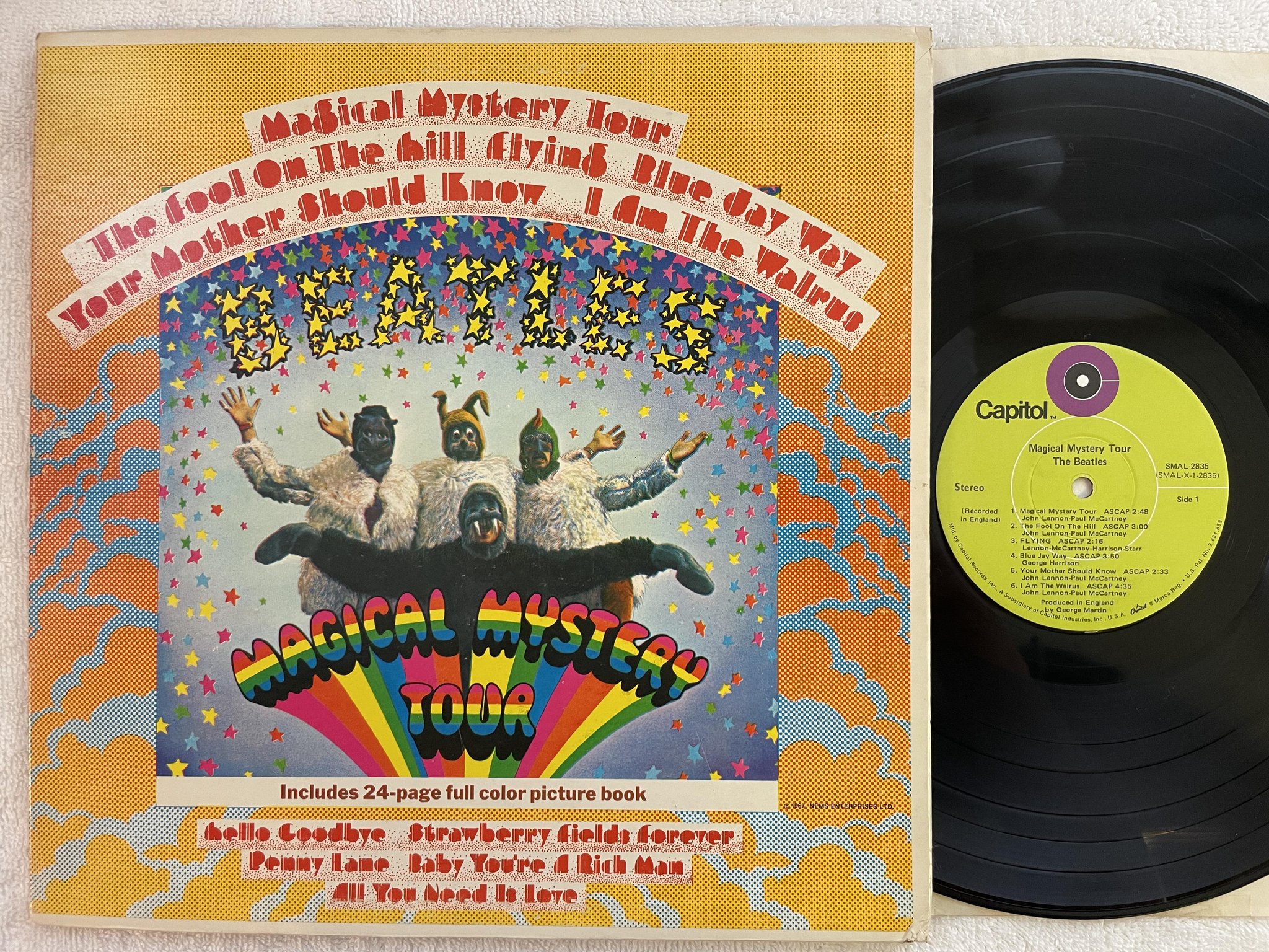 Omslagsbild för skivan THE BEATLES magical mystery tour LP US CAPITOL SMAL-2835