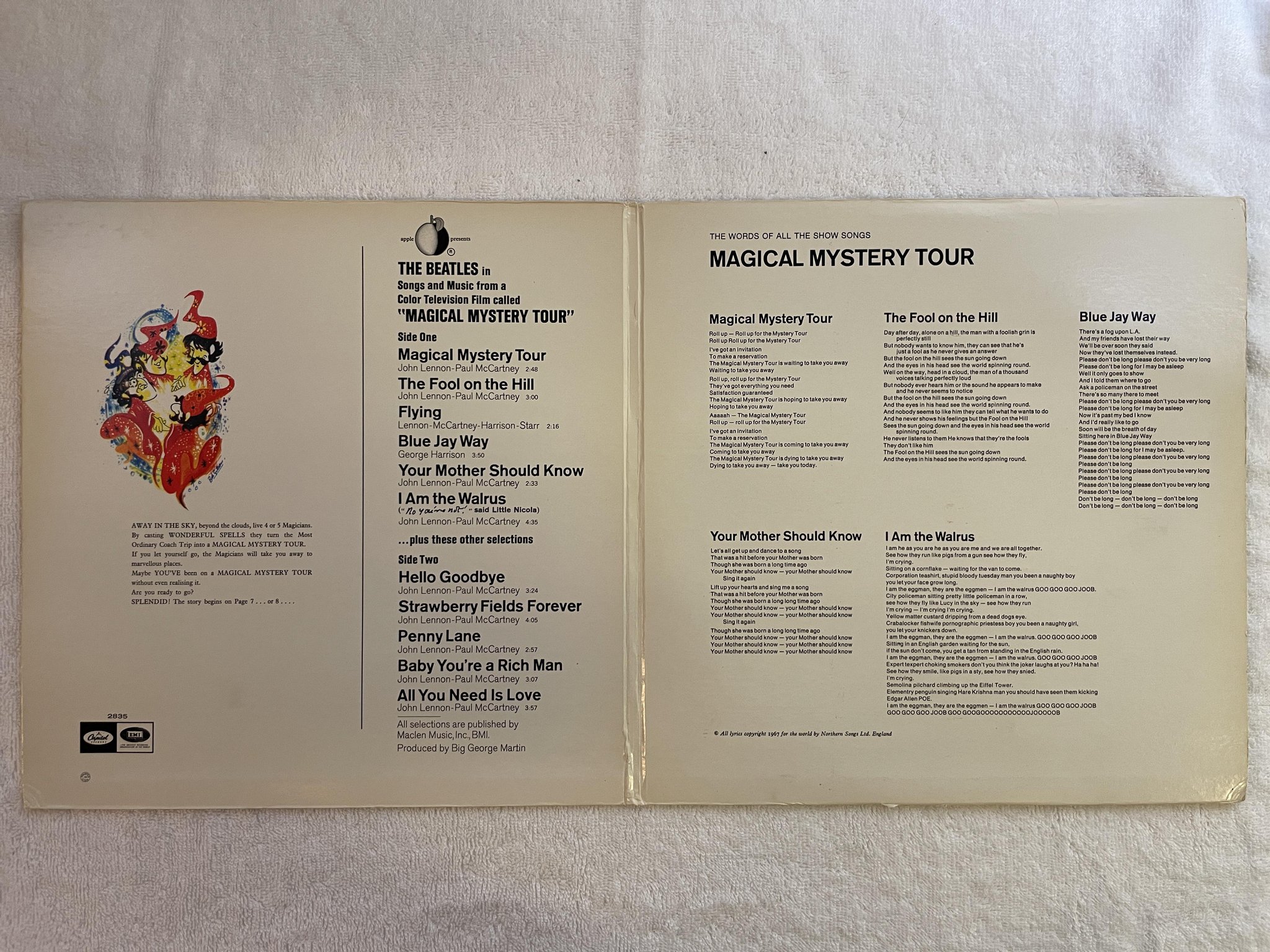 Omslagsbild för skivan THE BEATLES magical mystery tour LP US CAPITOL SMAL-2835