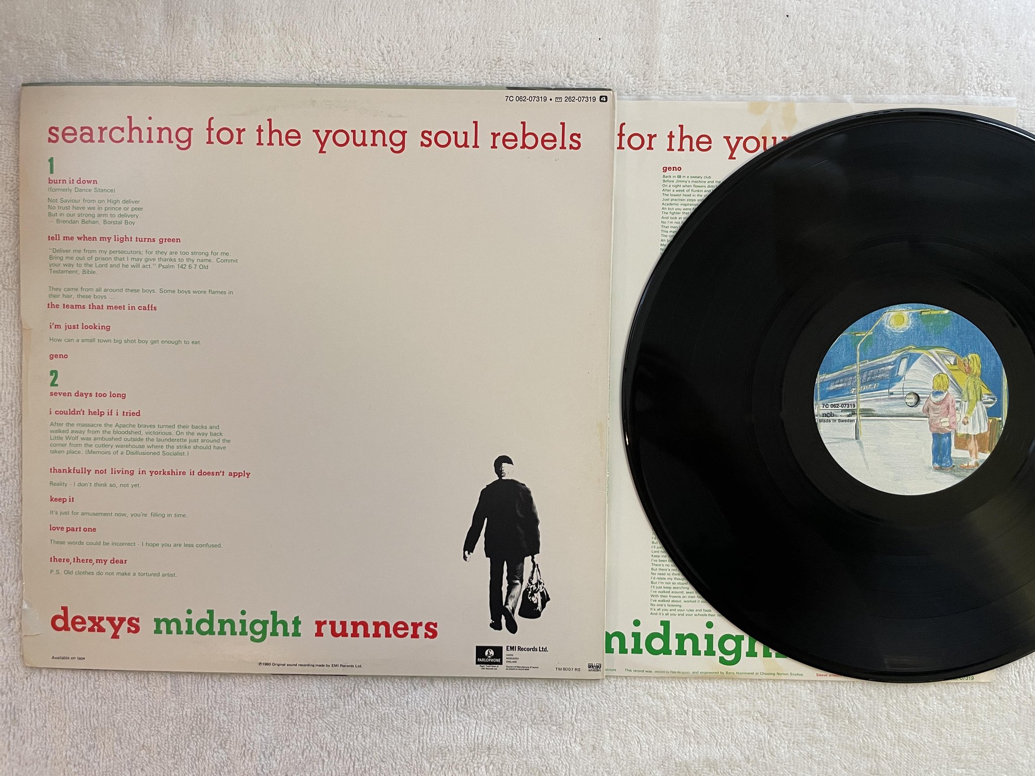 Omslagsbild för skivan DEXYS MIDNIGHT RUNNERS Searching For The Young Soul Rebels LP -80 ncb