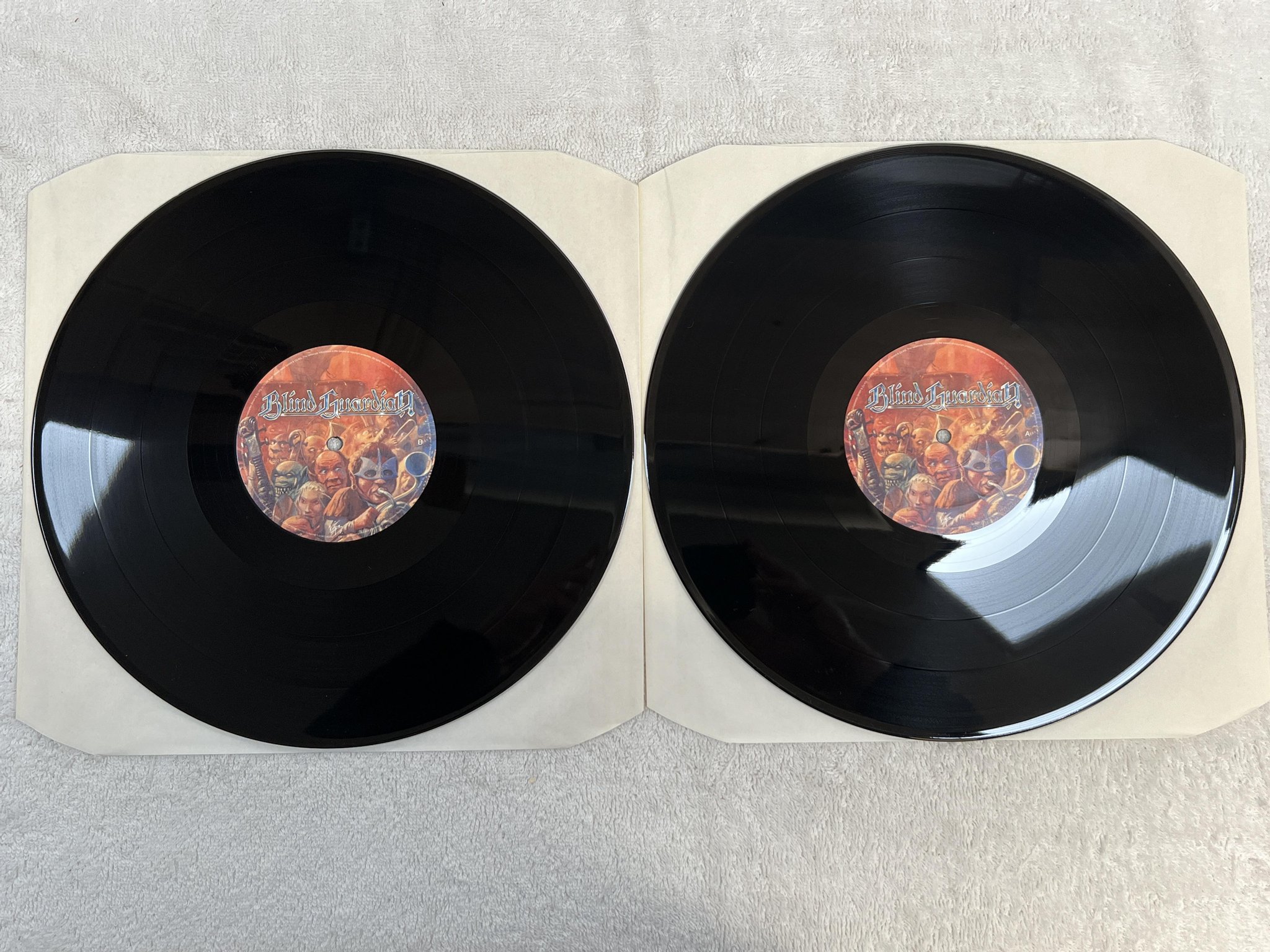 Omslagsbild för skivan BLIND GUARDIAN A Night At The Opera LP 2002 EU VIRGIN 7243 8 11825 1 2