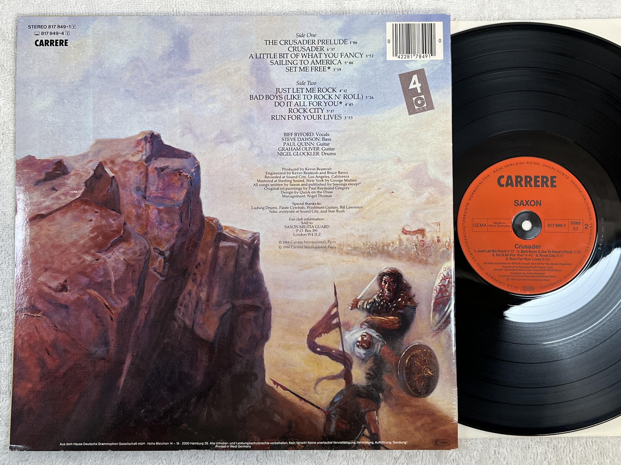 Omslagsbild för skivan SAXON crusaders LP -84 Ger CARRERE 817849-1