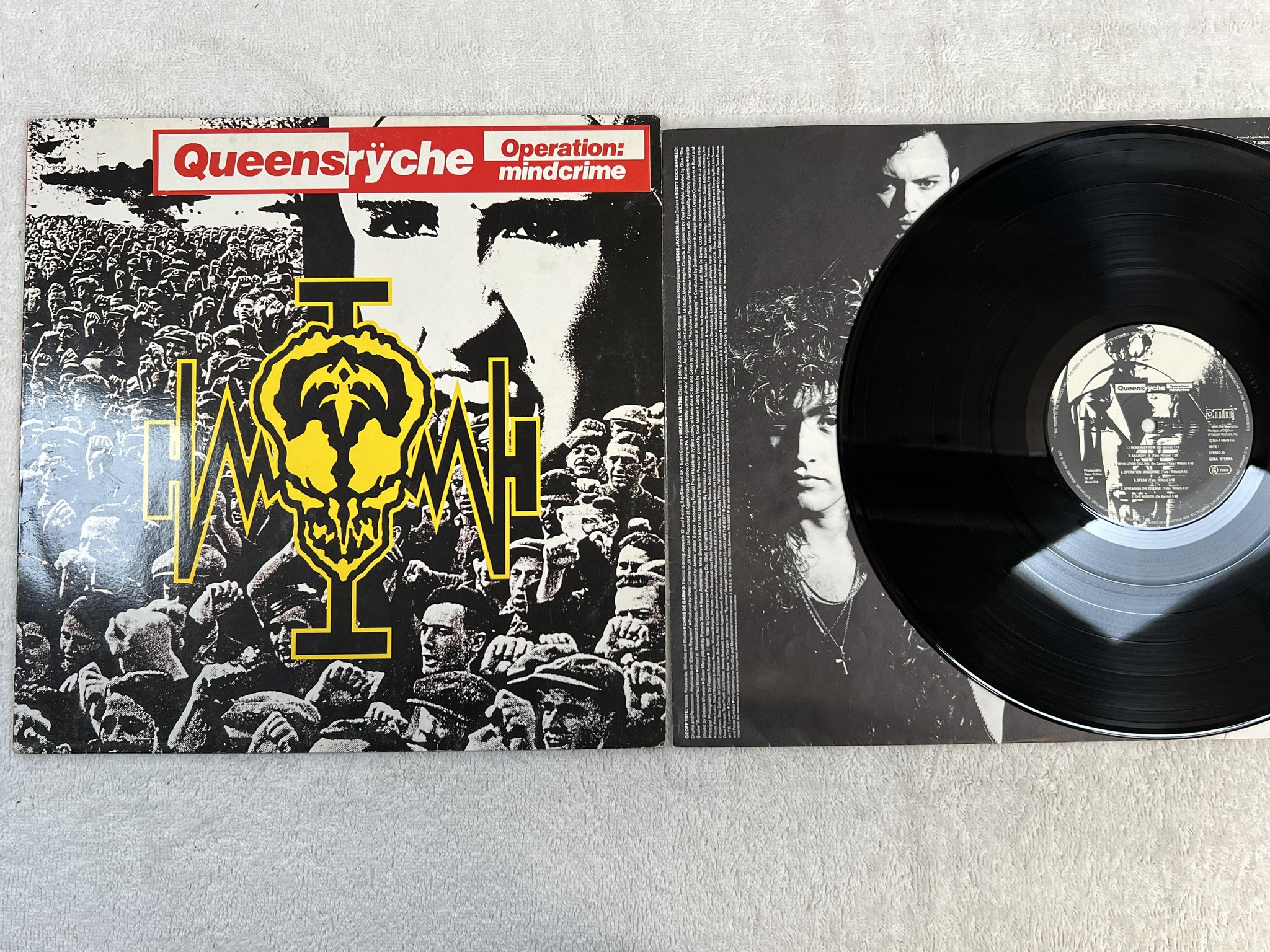 Omslagsbild för skivan QUEENSRYCHE Operation: Mindcrime LP -88 EMI-MANHATTAN 064 7 48640 1