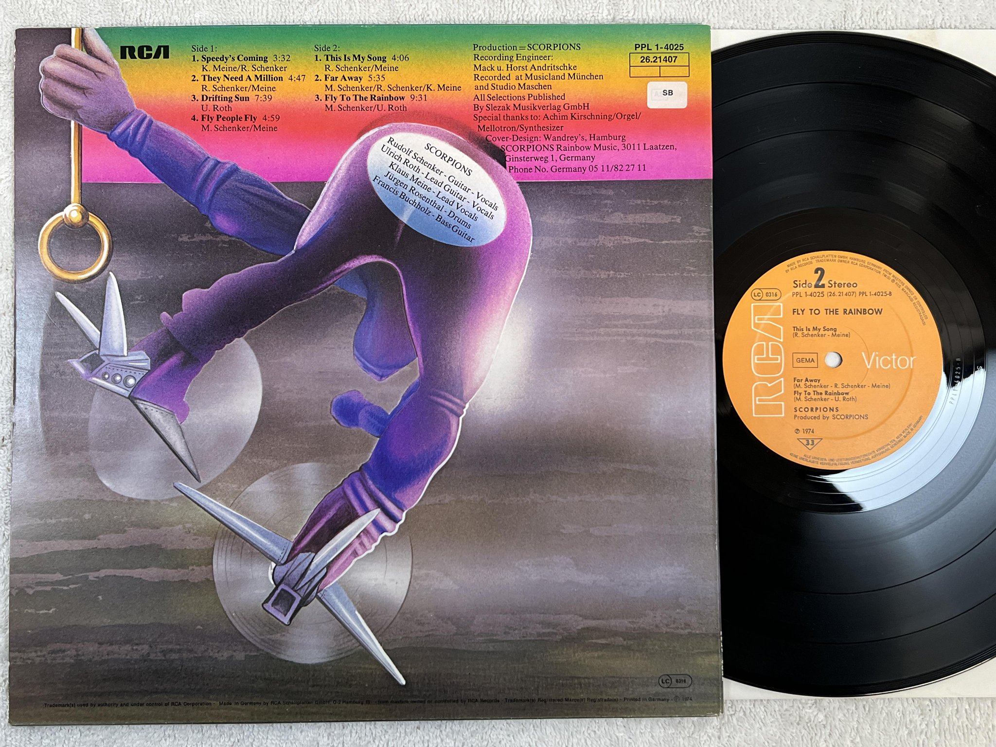 Omslagsbild för skivan SCORPIONS fly to the rainbow LP -74 Ger RCA PPL 1-4025