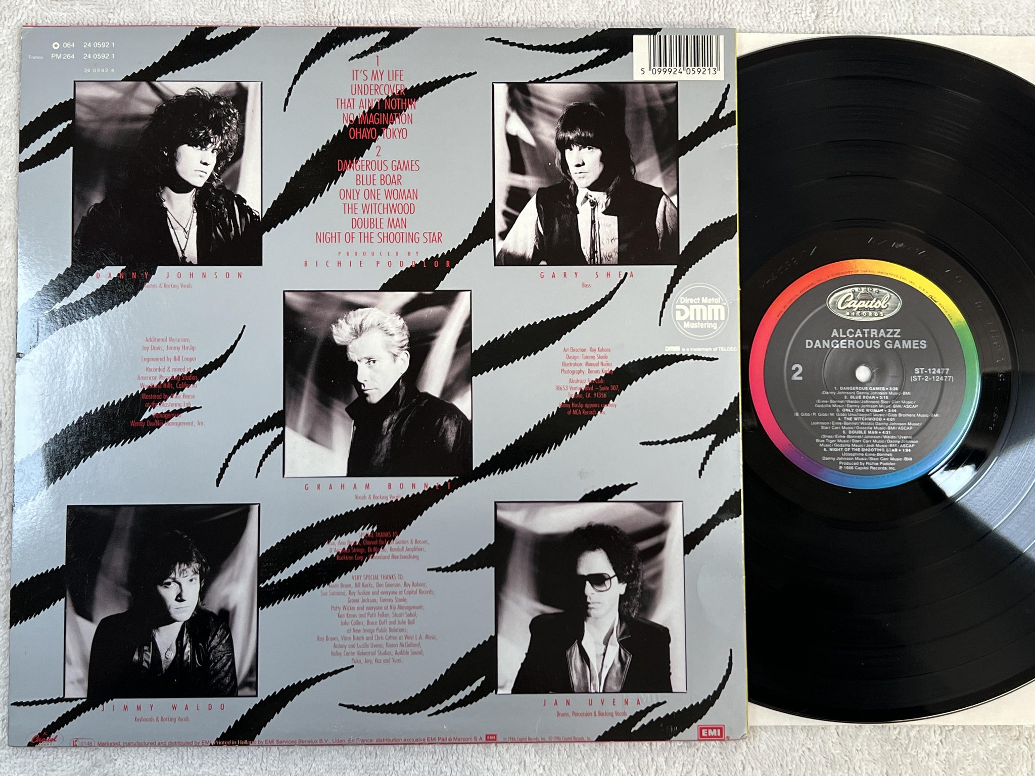 Omslagsbild för skivan ALCATRAZZ dangerous games LP -86 US CAPITOL ST-12477