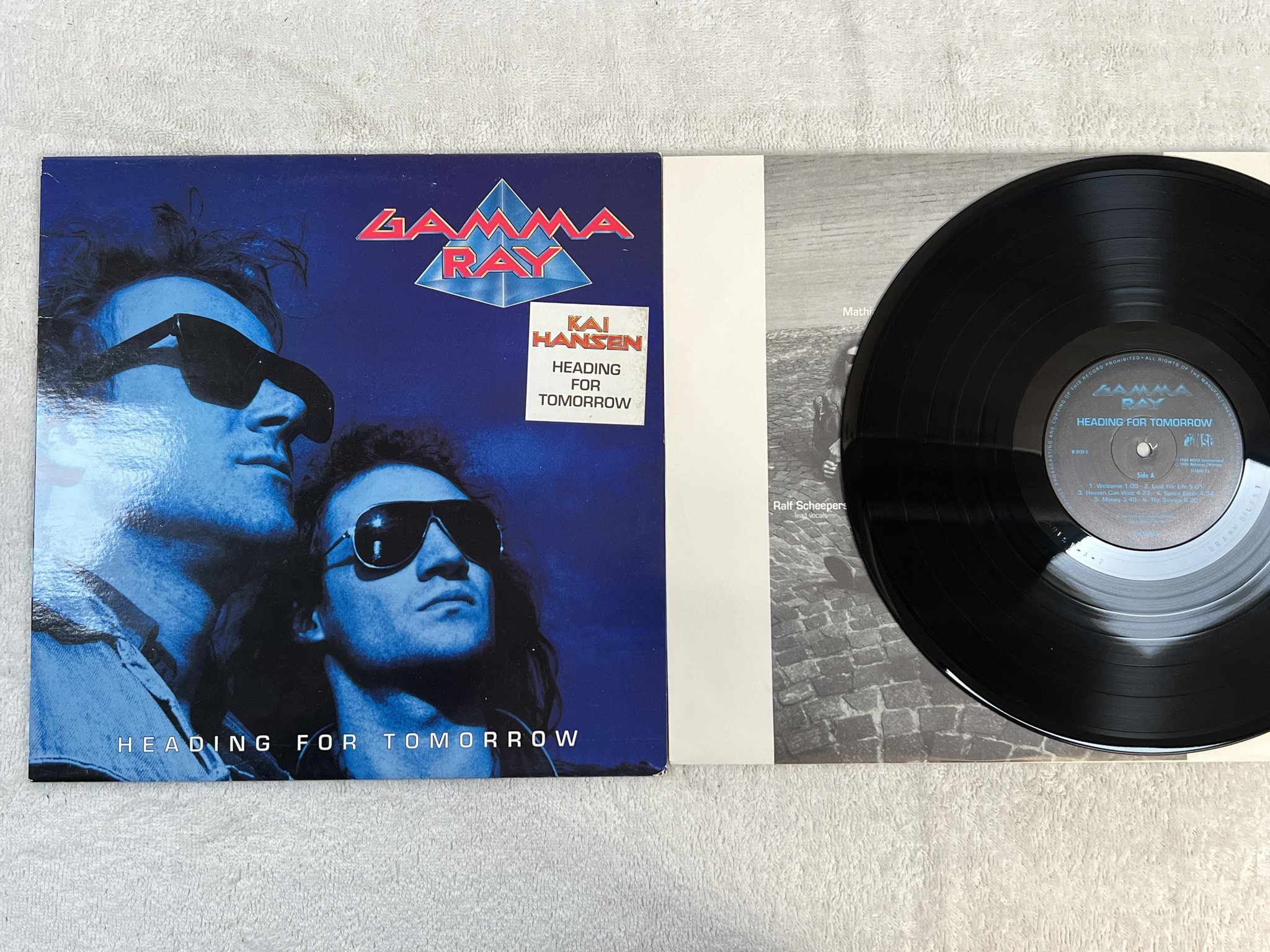 Omslagsbild för skivan GAMMA RAY Heading For Tomorrow LP -90 ncb NOISE N 0151-1