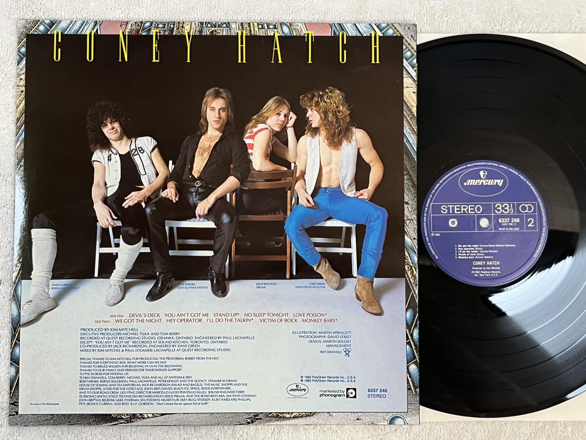 Omslagsbild för skivan CONEY HATCH s/t LP -82 Hol MERCURY 6337 240