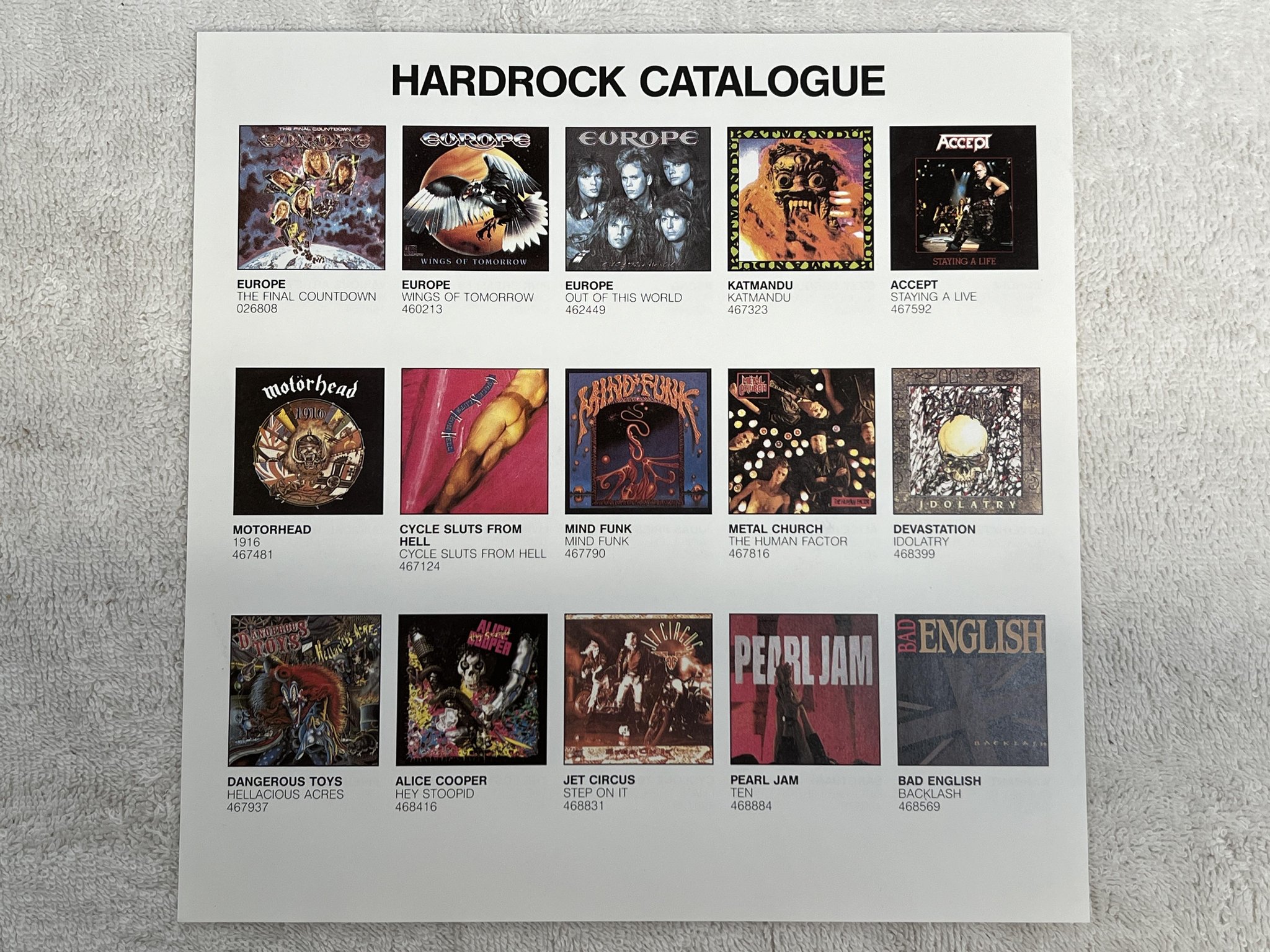 Omslagsbild för skivan EUROPE prisonoers in paradise LP -91 Hol EPIC 4687551