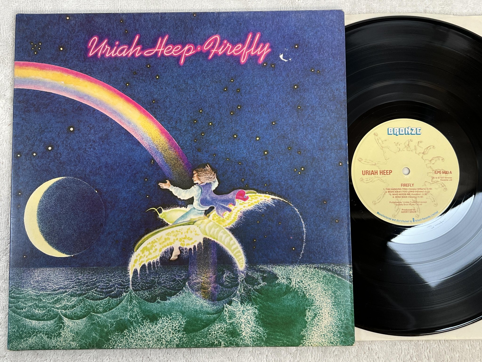 Omslagsbild för skivan URIAH HEEP firefly LP -77 UK BRONZE ILPS 9483