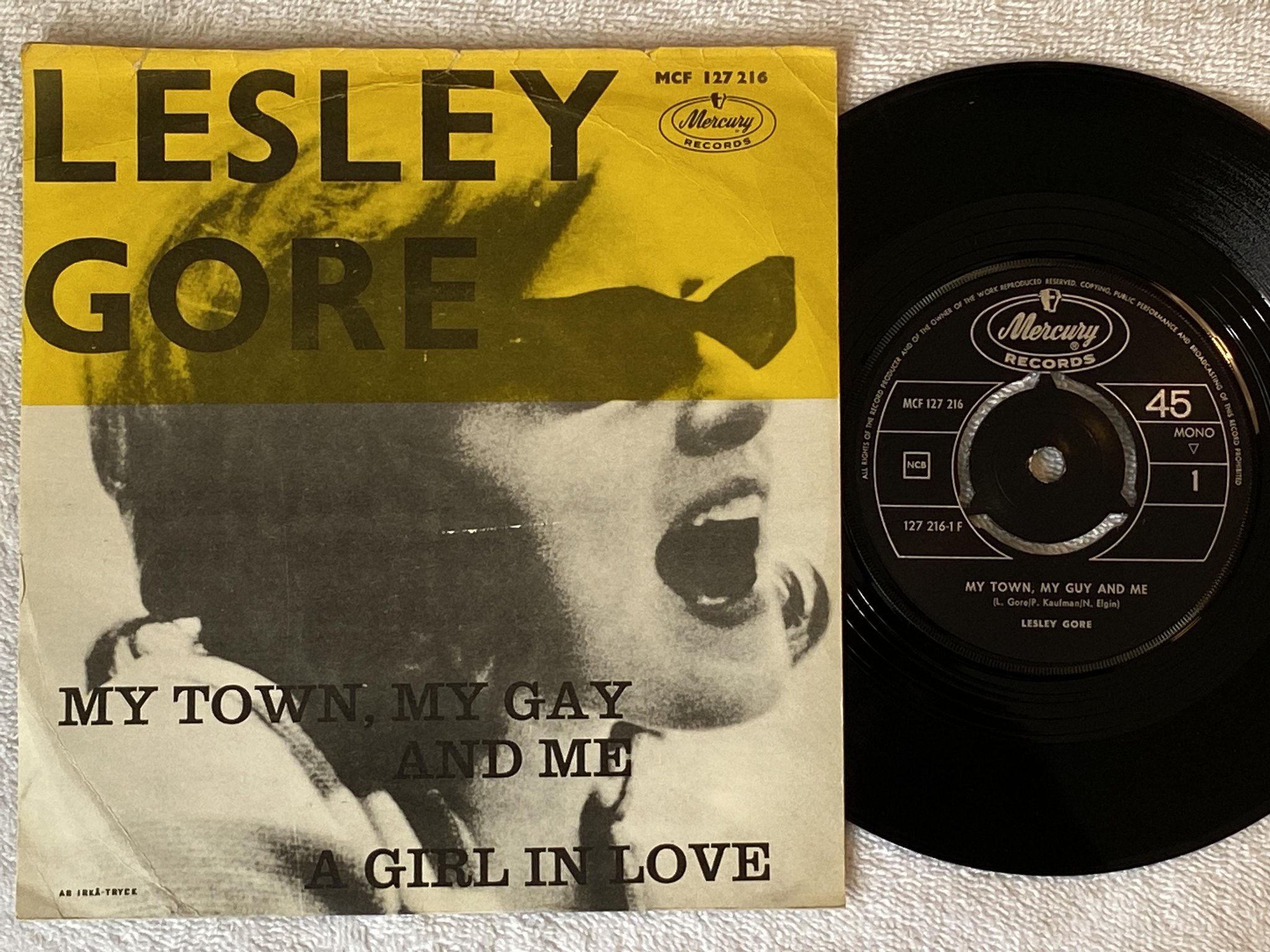 Omslagsbild för skivan LESLEY GORE my toen my guy and me 7"single MERCURY MCF 127216